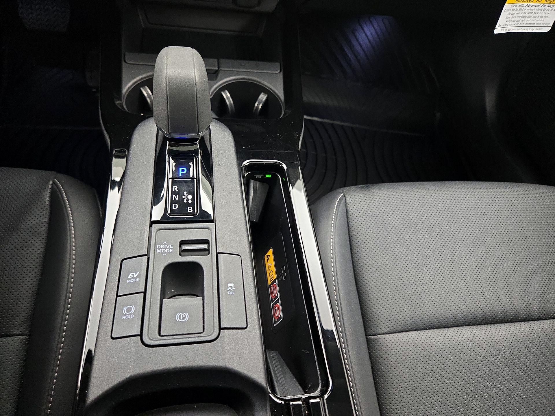 Thumbnail: 2024 Toyota Prius - 17
