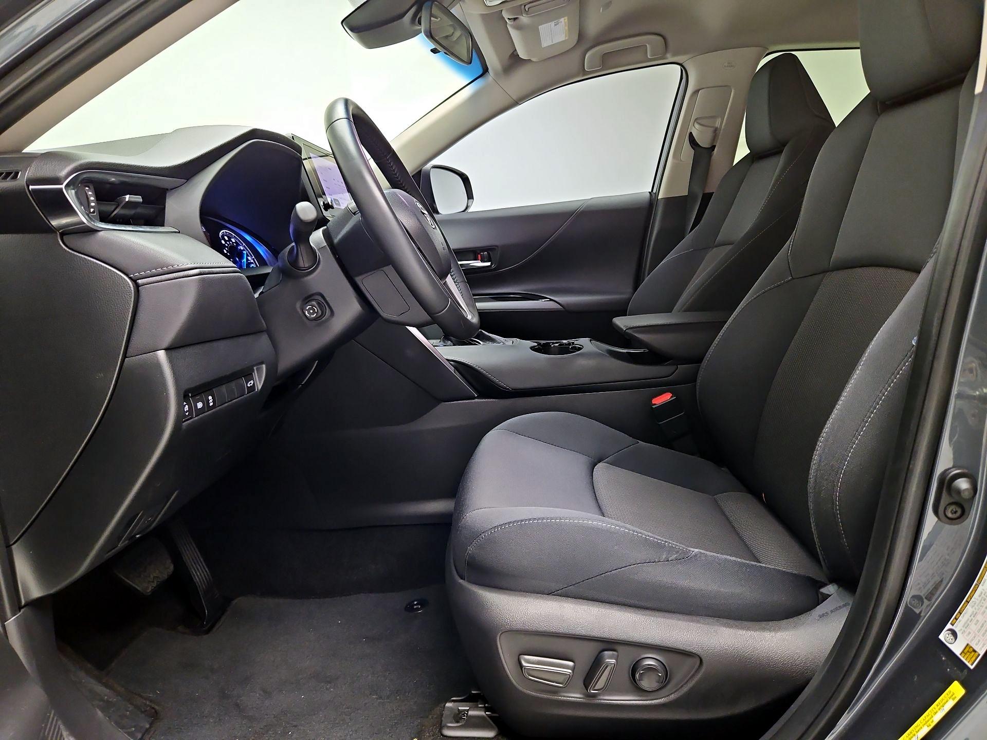 Thumbnail: 2024 Toyota Venza - 11