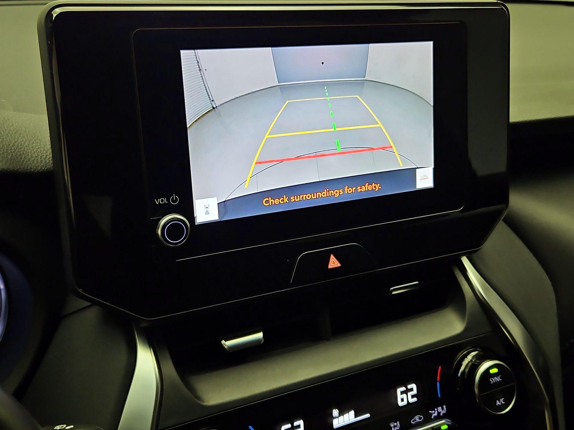 Thumbnail: 2024 Toyota Venza - 14