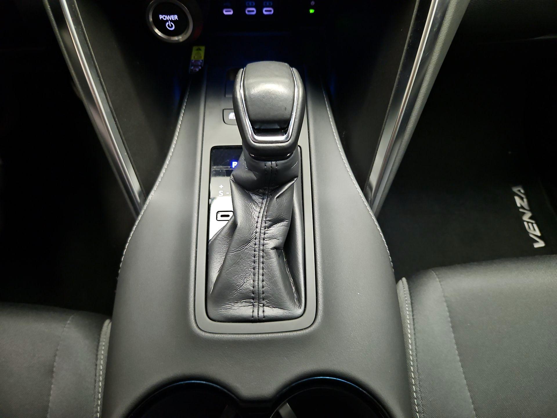 Thumbnail: 2024 Toyota Venza - 17