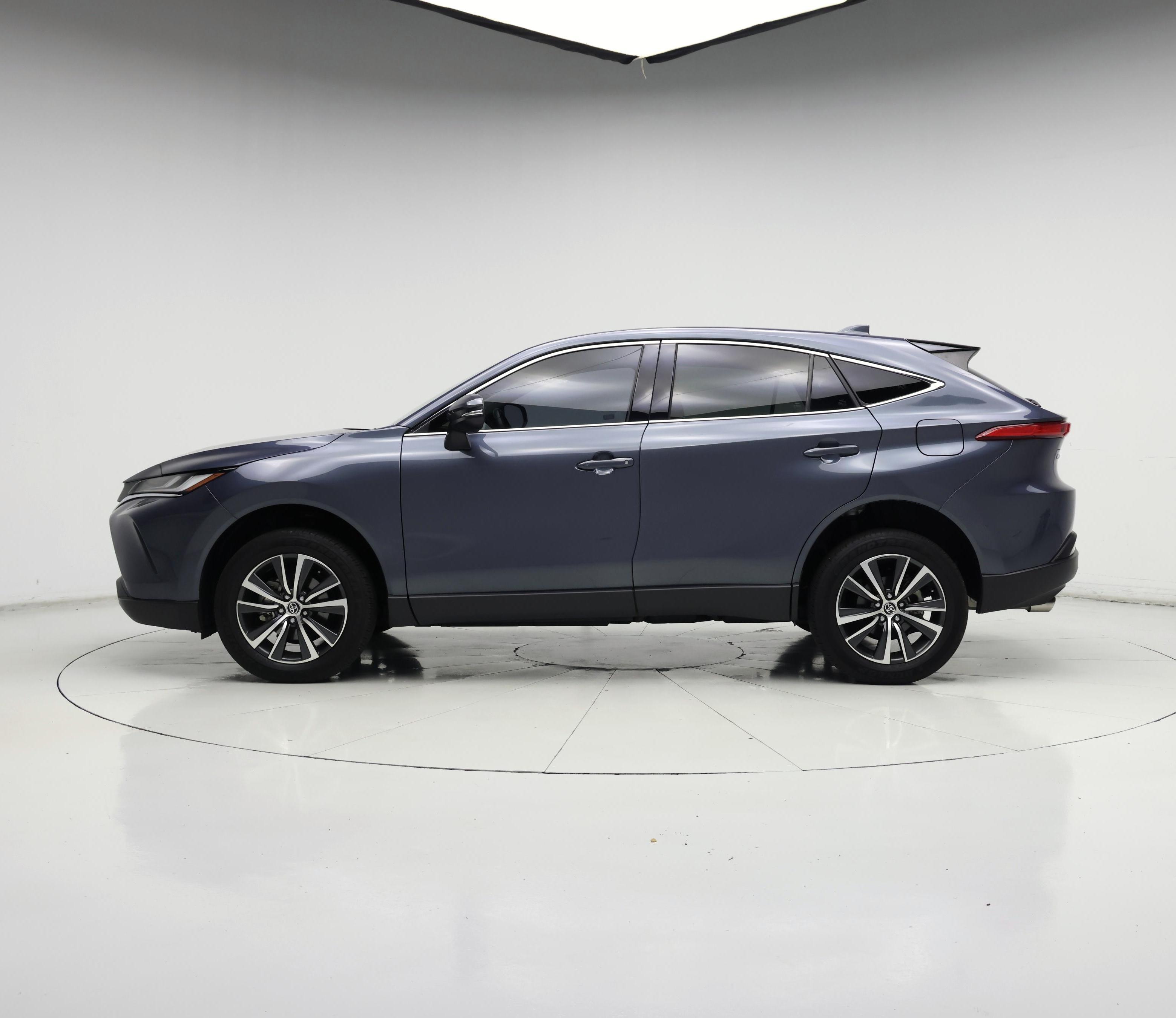 Thumbnail: 2024 Toyota Venza - 3