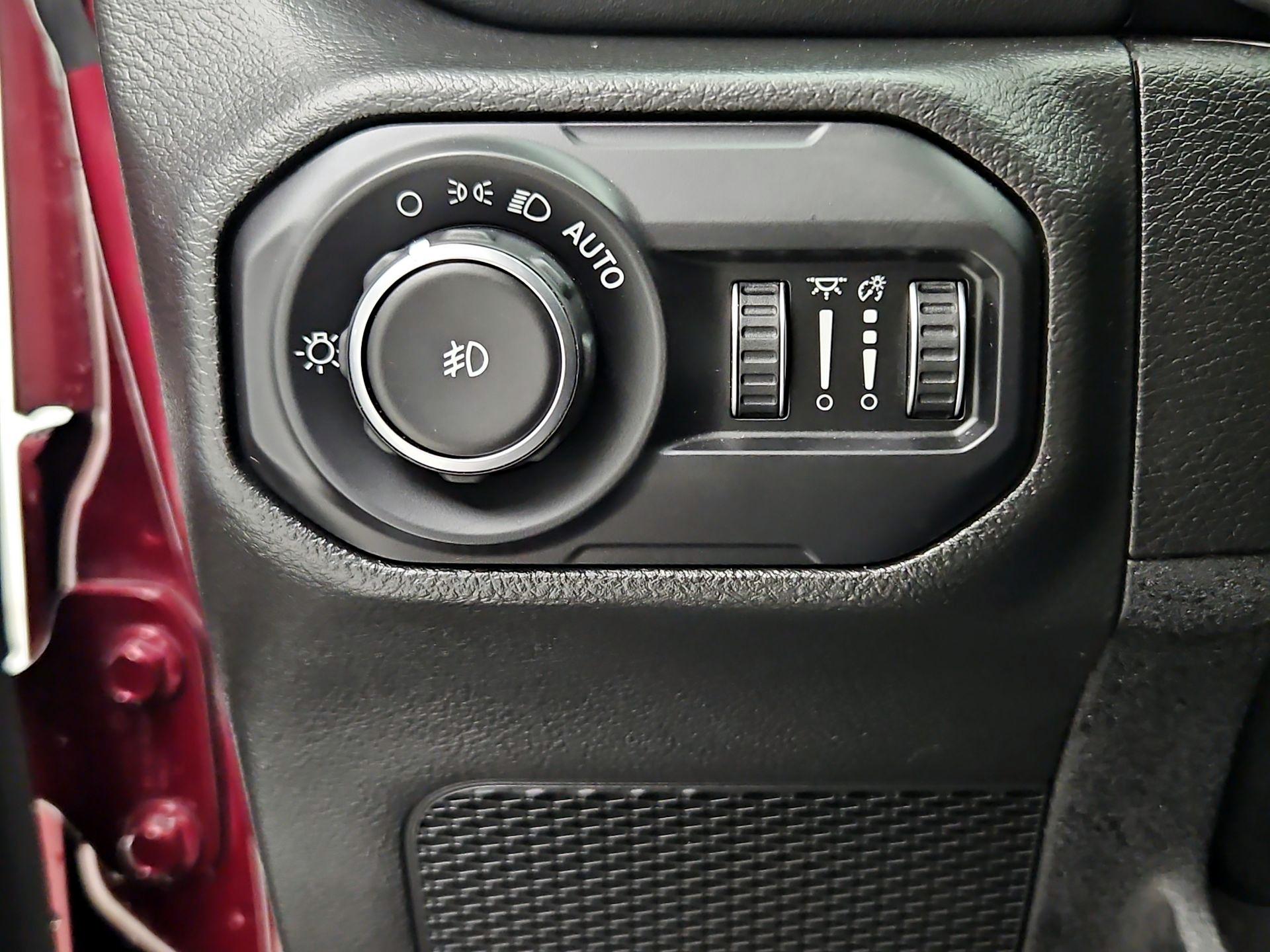 Thumbnail: 2021 Jeep Wrangler - 13