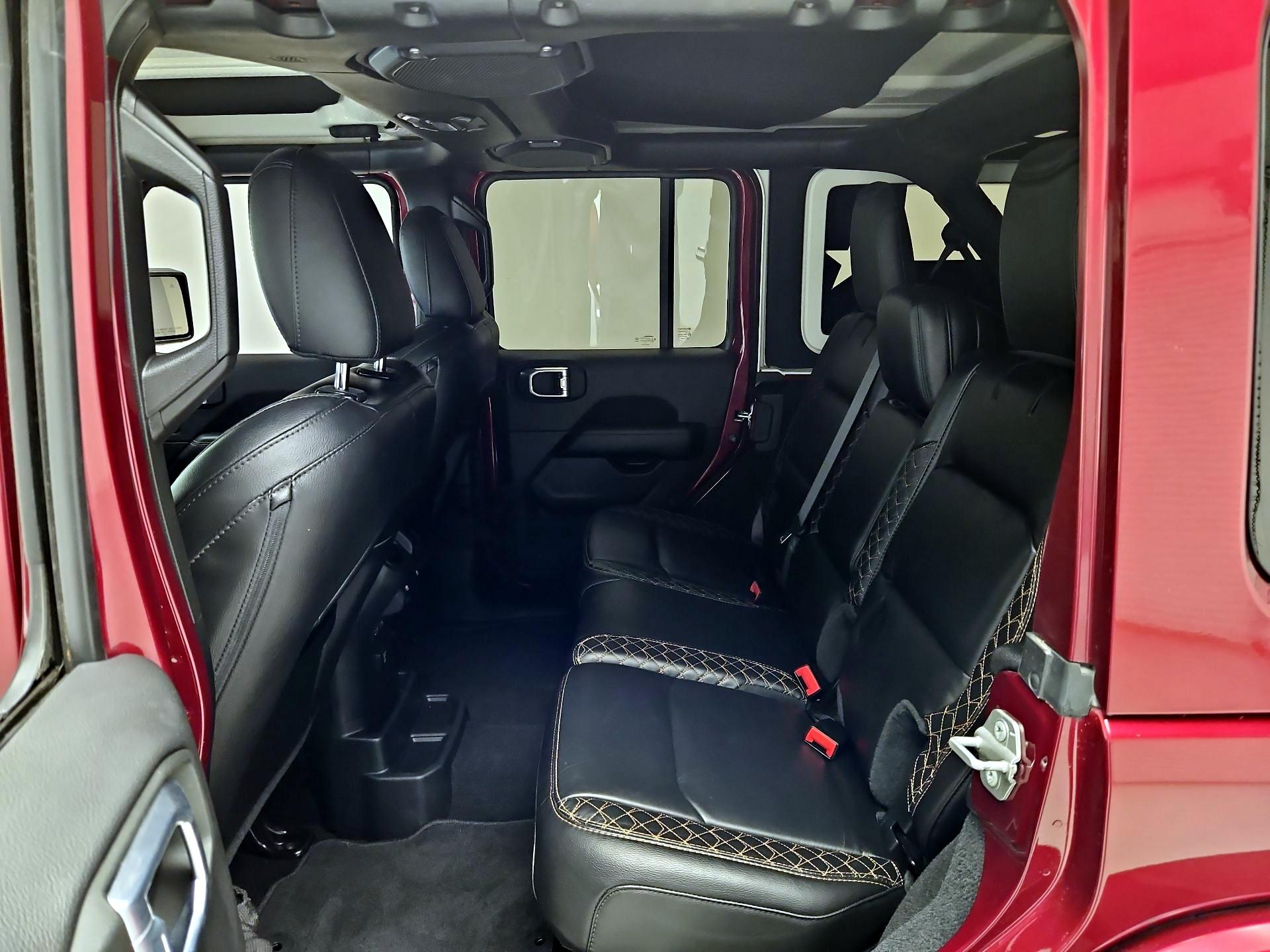 Thumbnail: 2021 Jeep Wrangler - 20