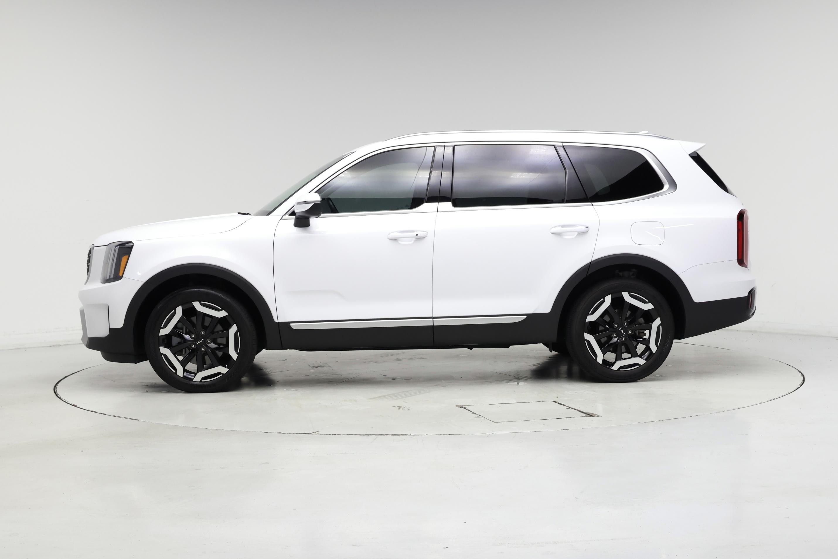 Thumbnail: 2024 Kia Telluride - 3