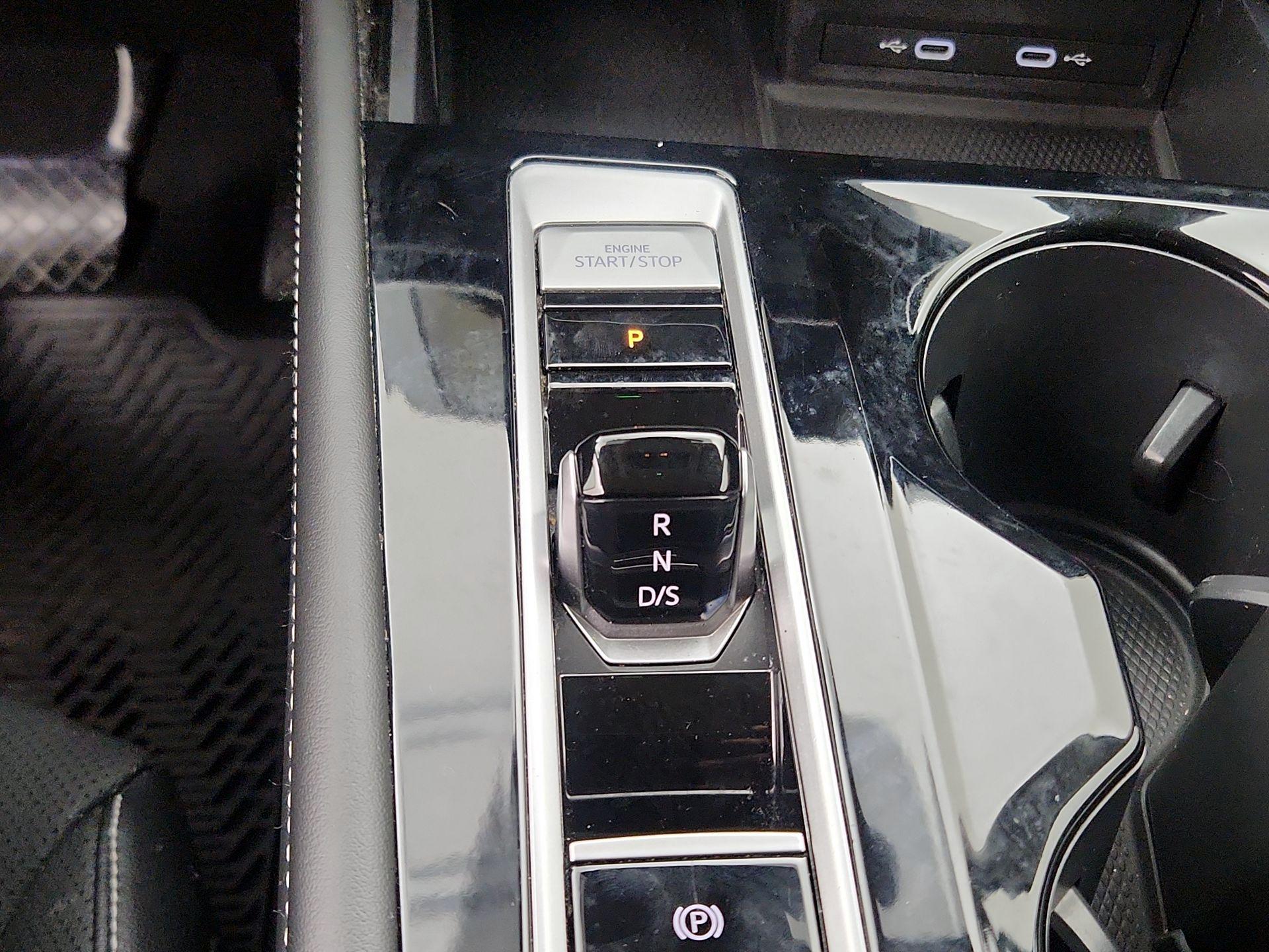 Thumbnail: 2024 Volkswagen Atlas - 17