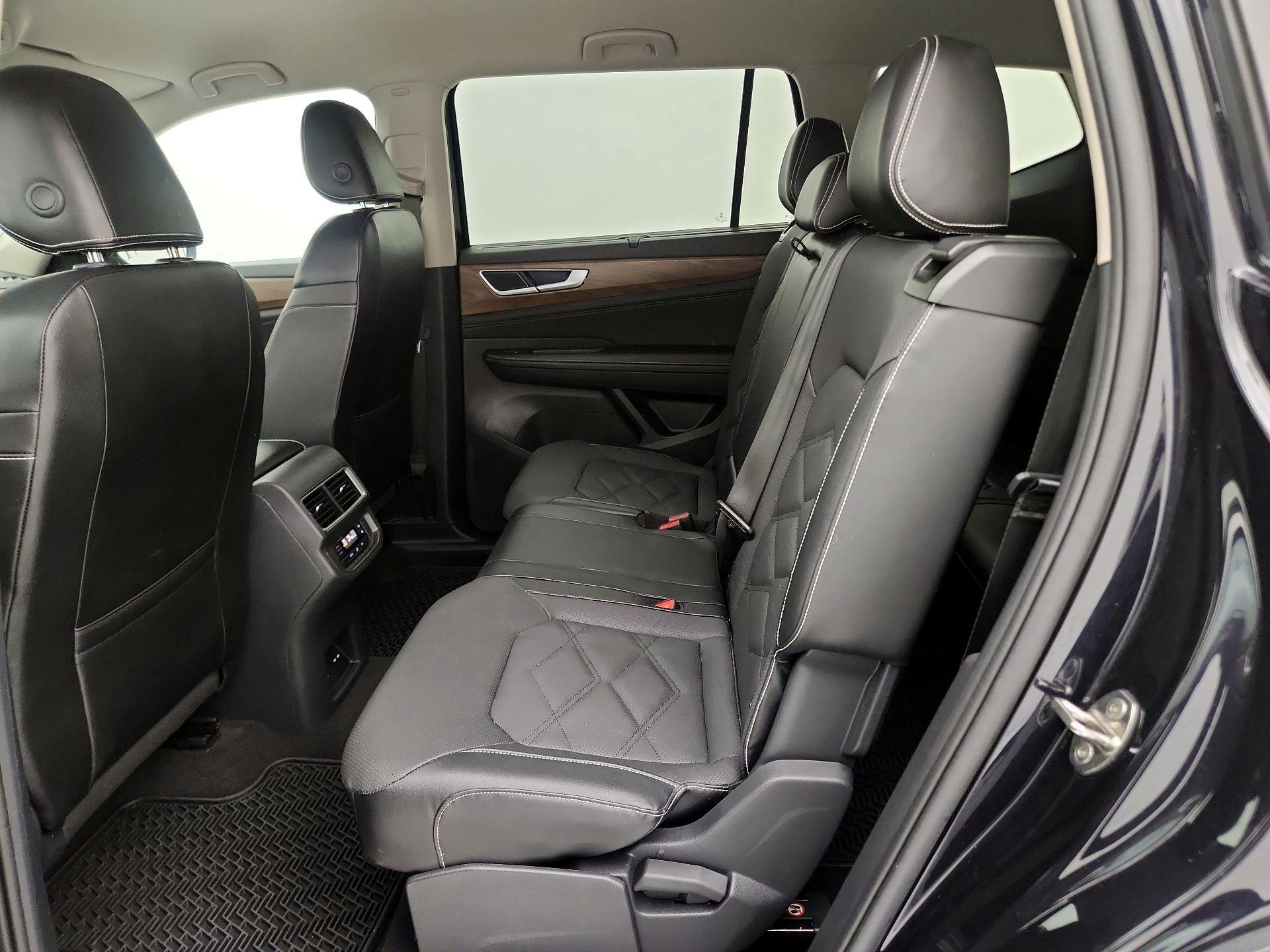 Thumbnail: 2024 Volkswagen Atlas - 19