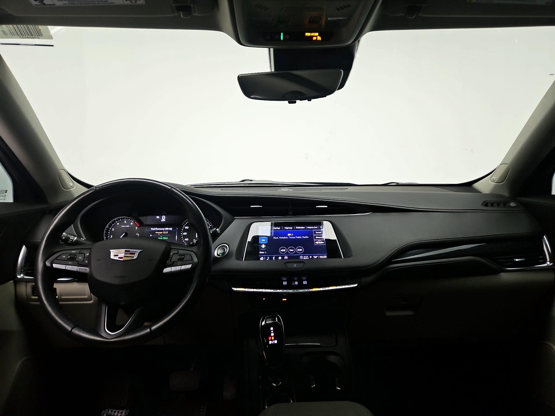 Thumbnail: 2023 Cadillac XT4 - 9