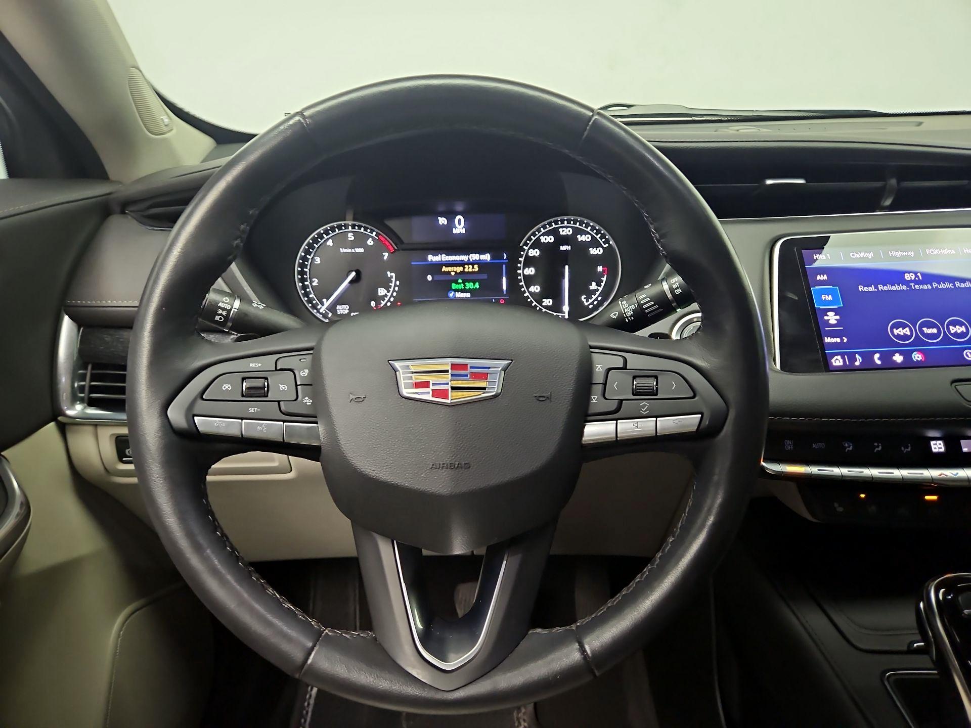 Thumbnail: 2023 Cadillac XT4 - 10