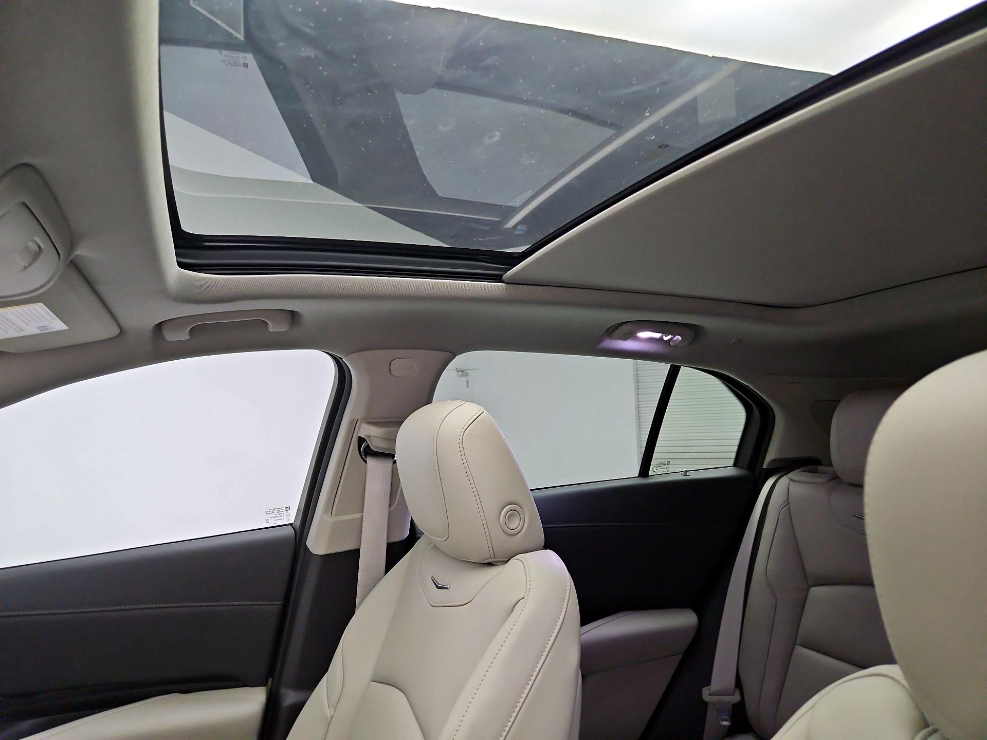 Thumbnail: 2023 Cadillac XT4 - 19