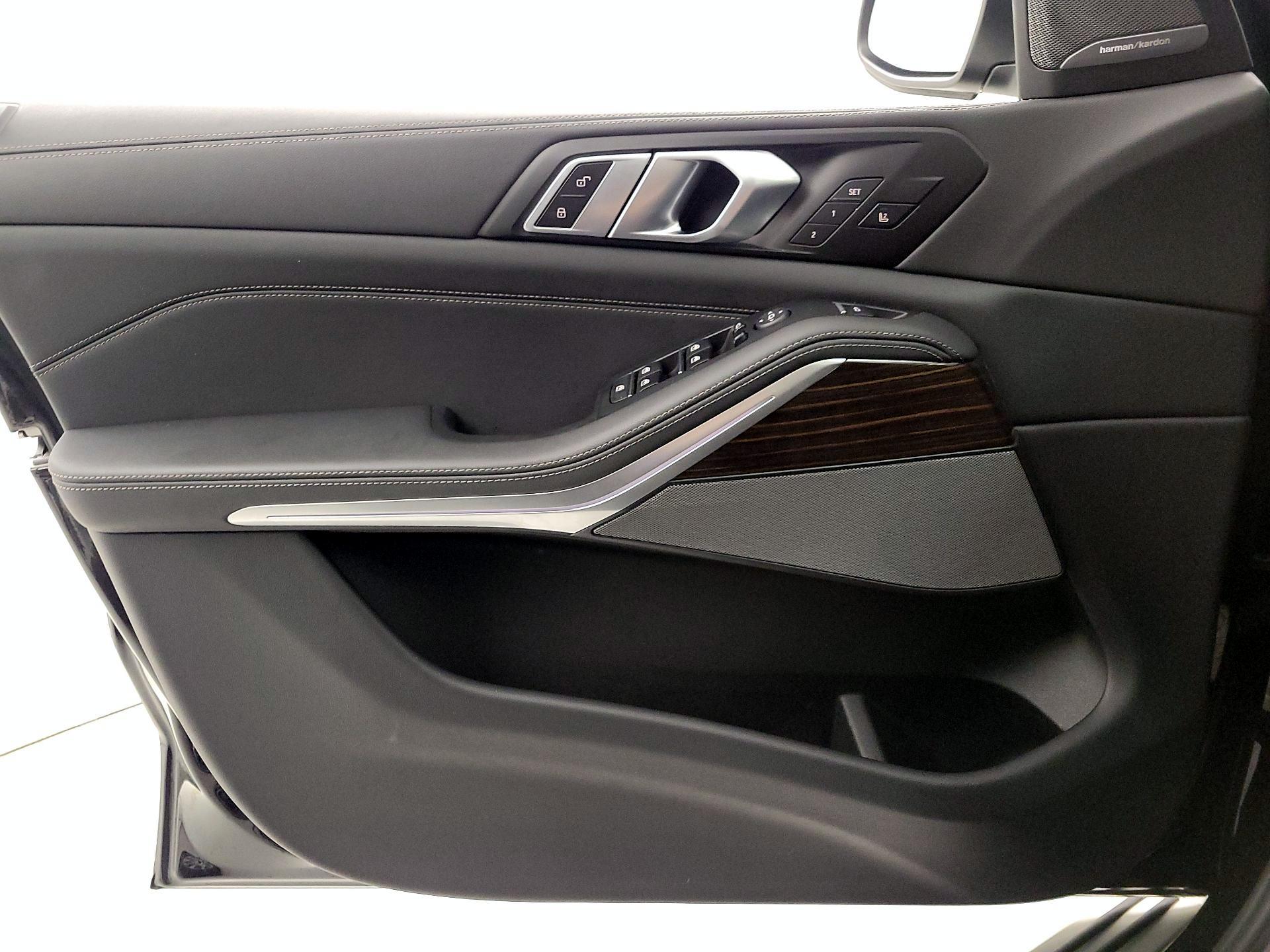 Thumbnail: 2025 BMW X5 - 12
