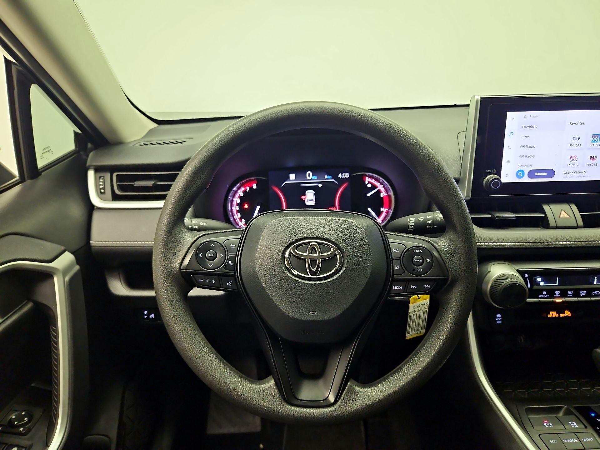 Thumbnail: 2023 Toyota RAV4 - 10