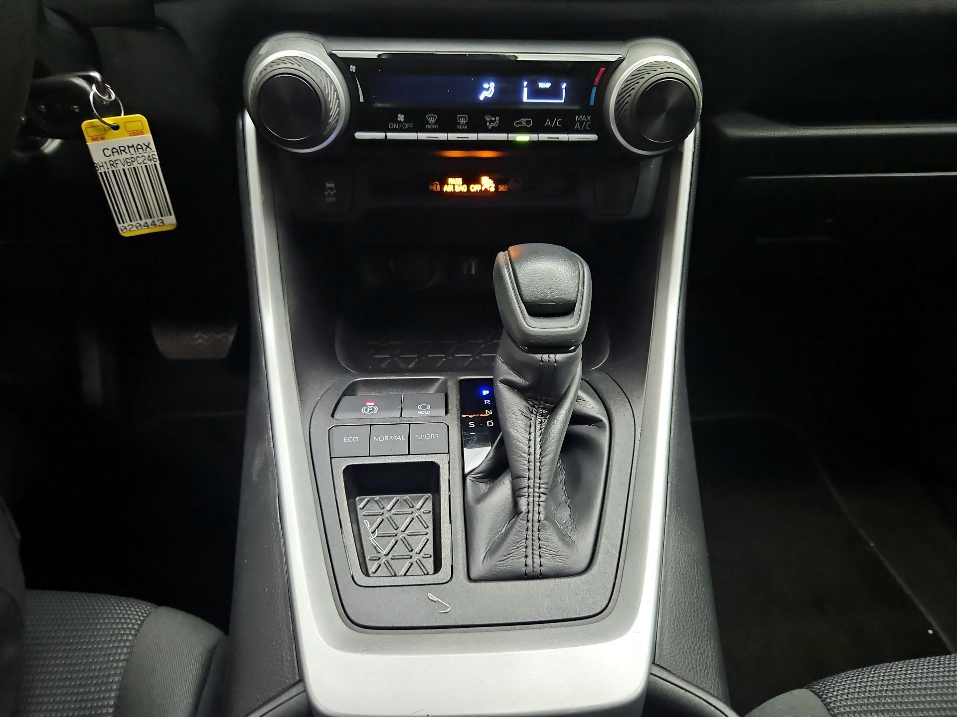 Thumbnail: 2023 Toyota RAV4 - 16