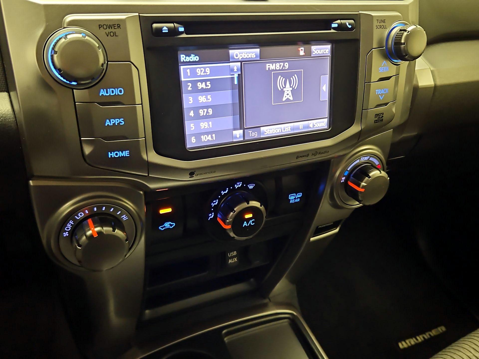 Thumbnail: 2019 Toyota 4Runner - 16