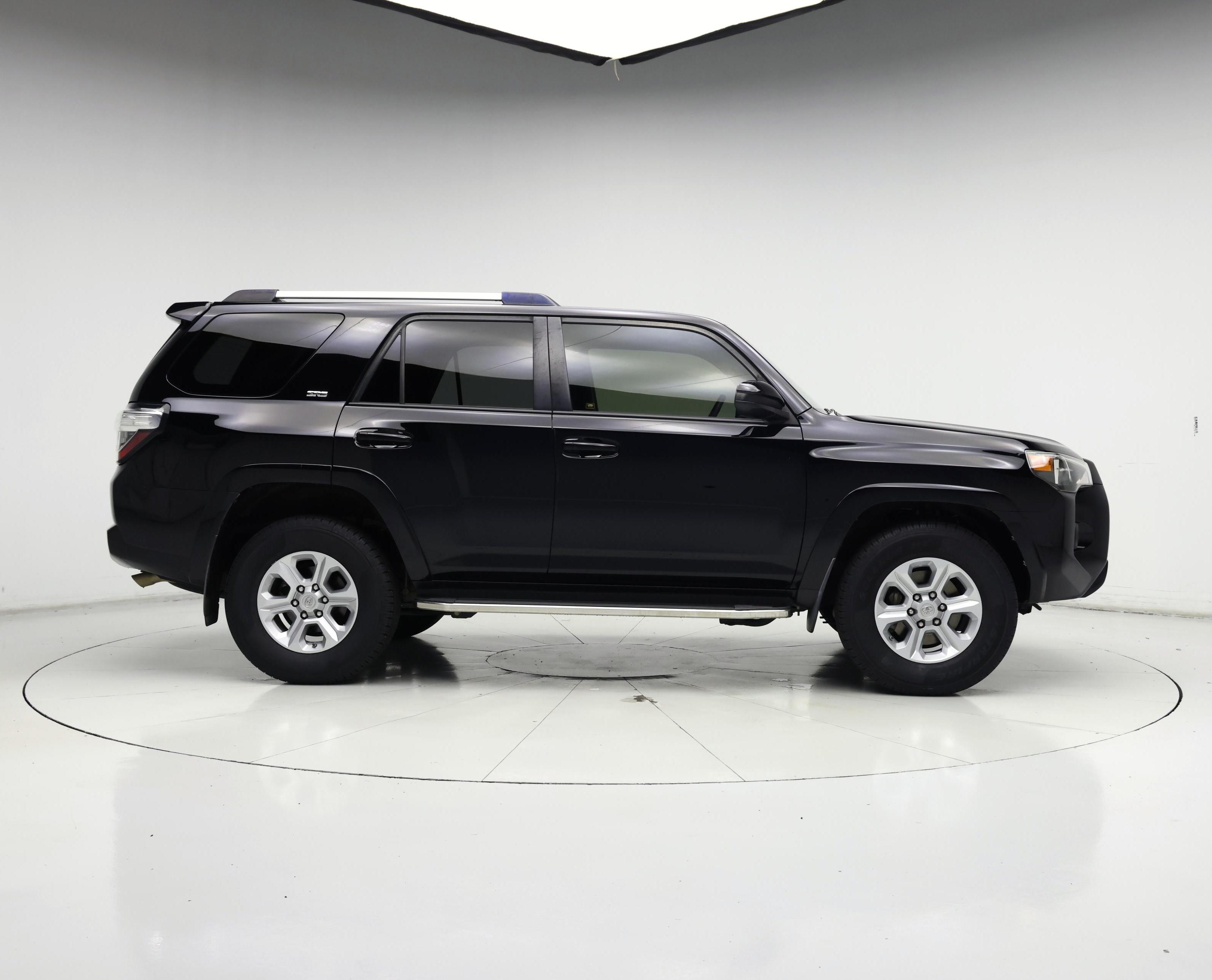 Thumbnail: 2019 Toyota 4Runner - 7