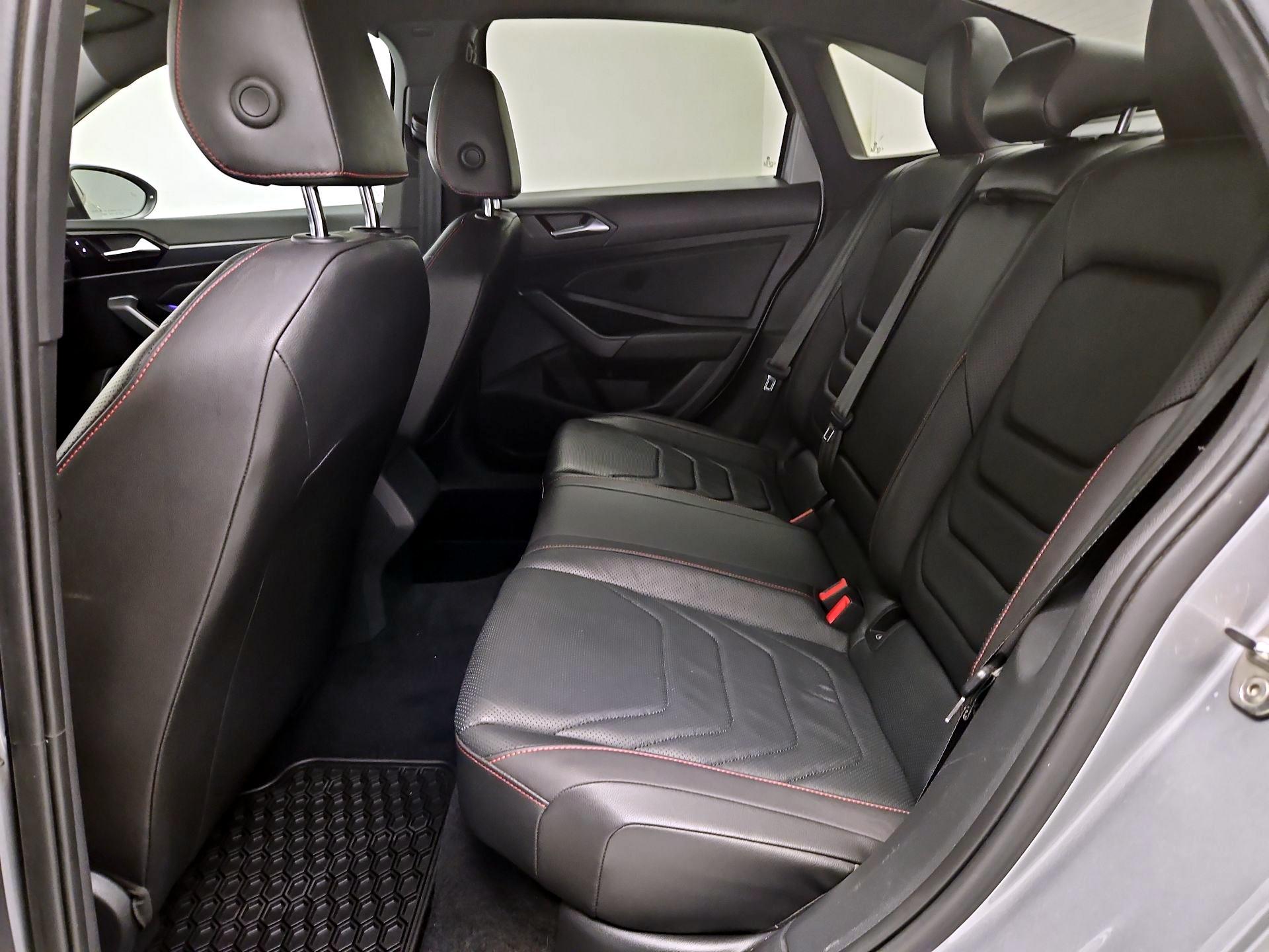 Thumbnail: 2021 Volkswagen Jetta - 17