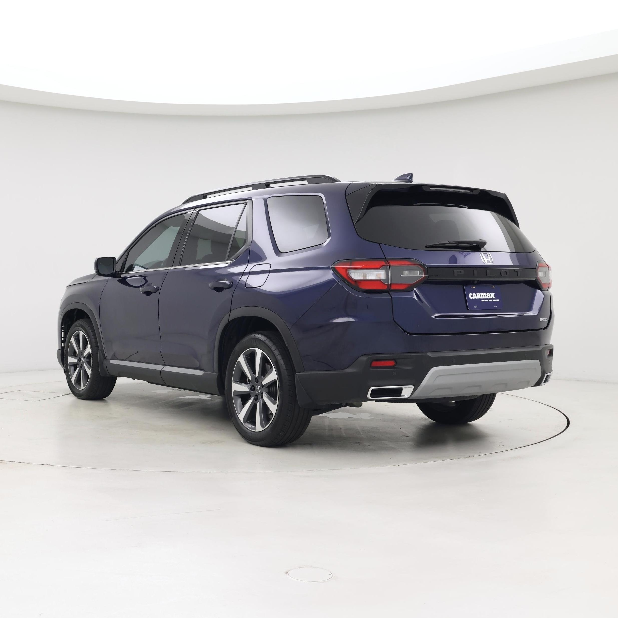 Thumbnail: 2023 Honda Pilot - 2