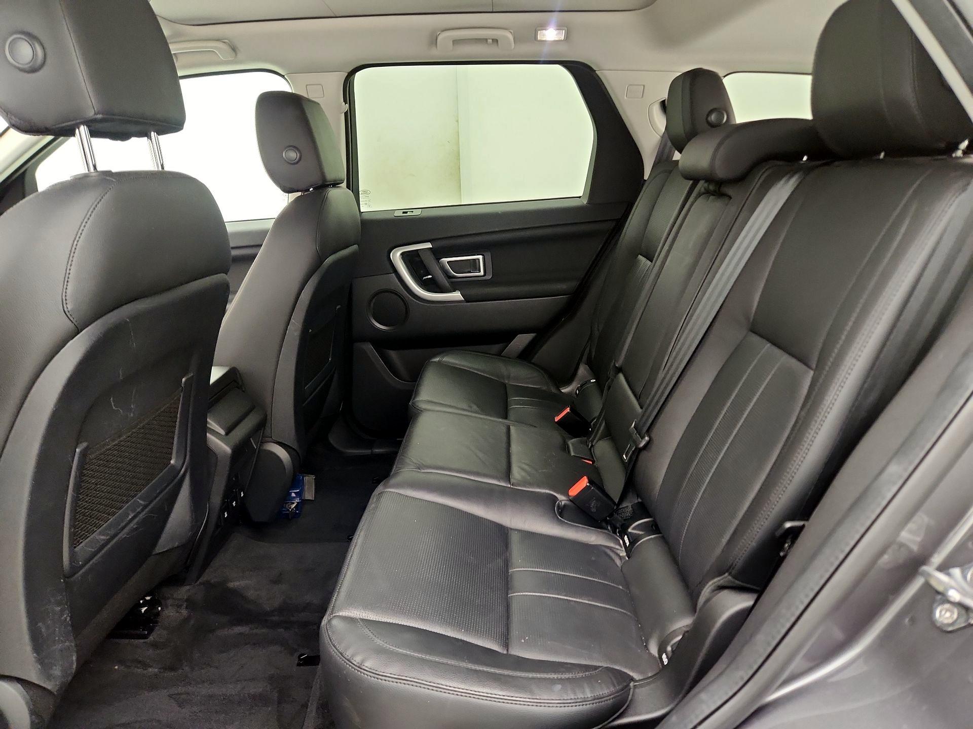 Thumbnail: 2019 Land Rover Discovery Sport - 20