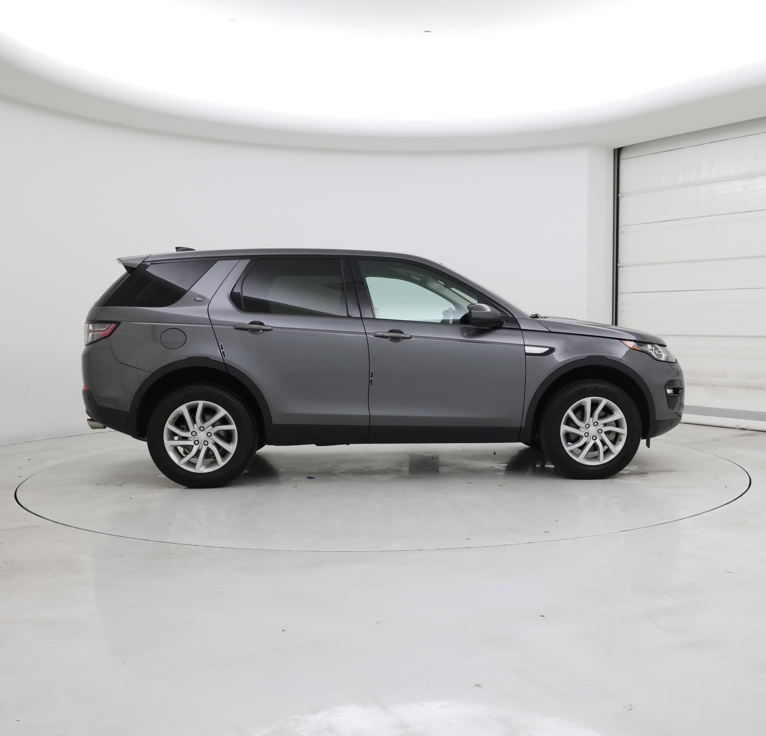 Thumbnail: 2019 Land Rover Discovery Sport - 7