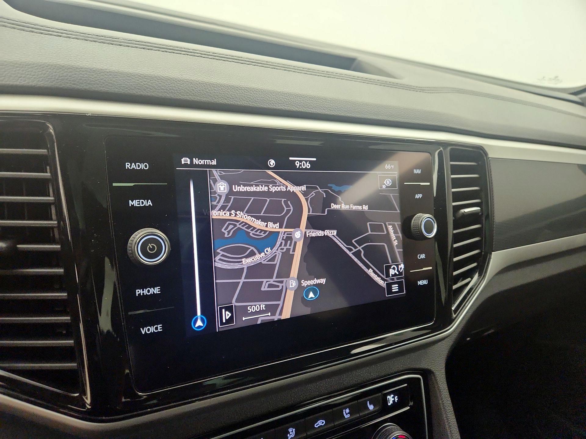 Thumbnail: 2021 Volkswagen Atlas - 14