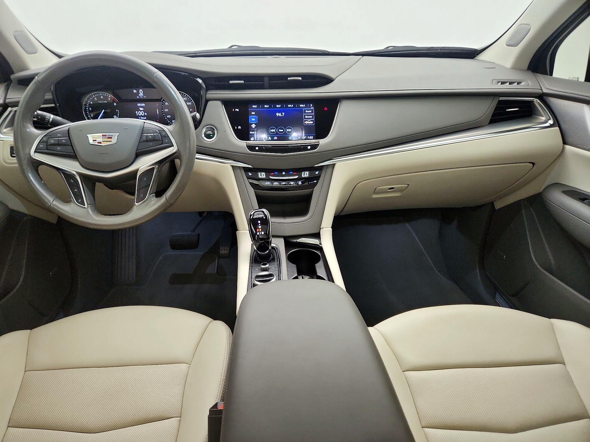Thumbnail: 2023 Cadillac XT5 - 9