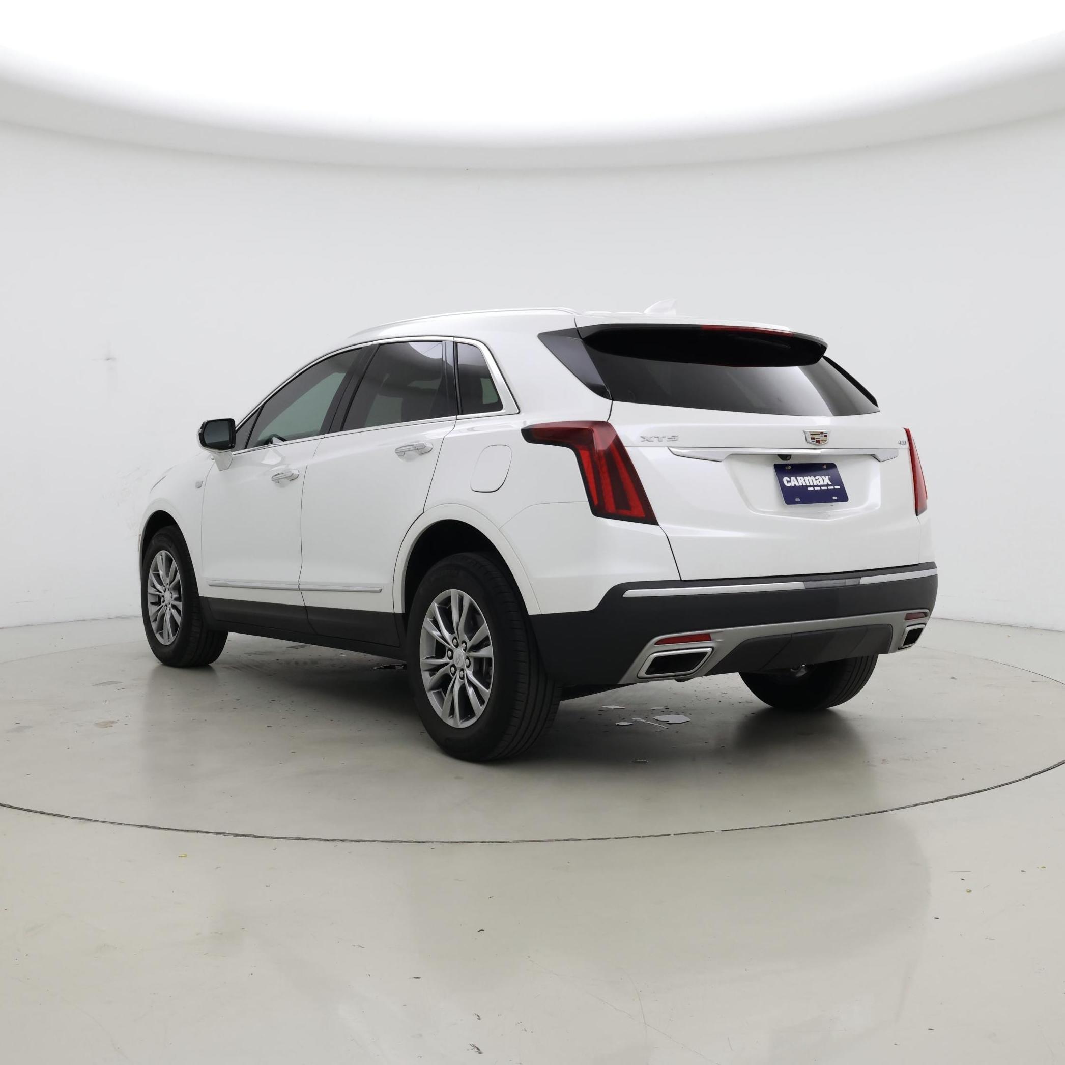 Thumbnail: 2023 Cadillac XT5 - 2