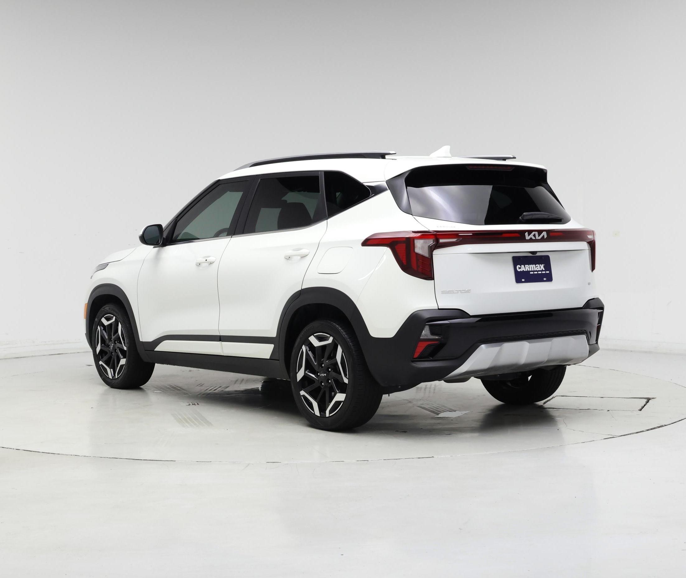 Thumbnail: 2024 Kia Seltos - 2