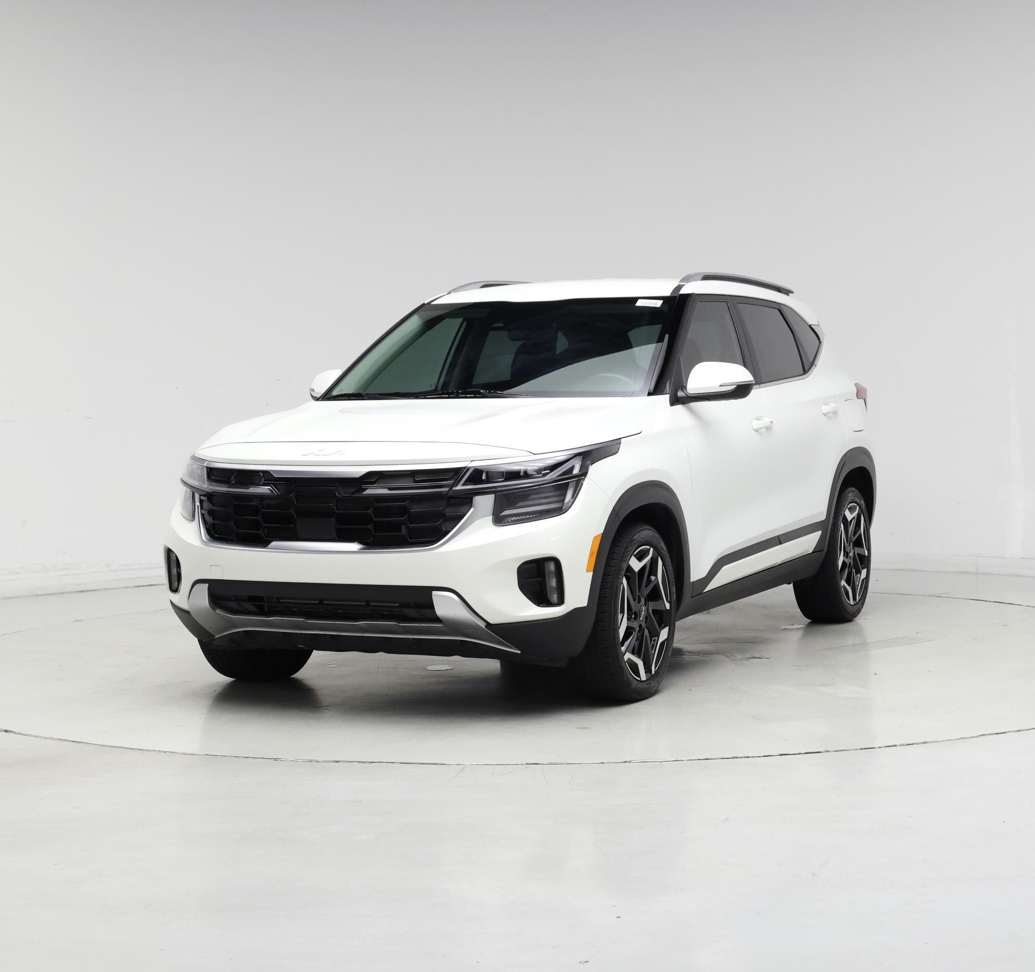 Thumbnail: 2024 Kia Seltos - 4