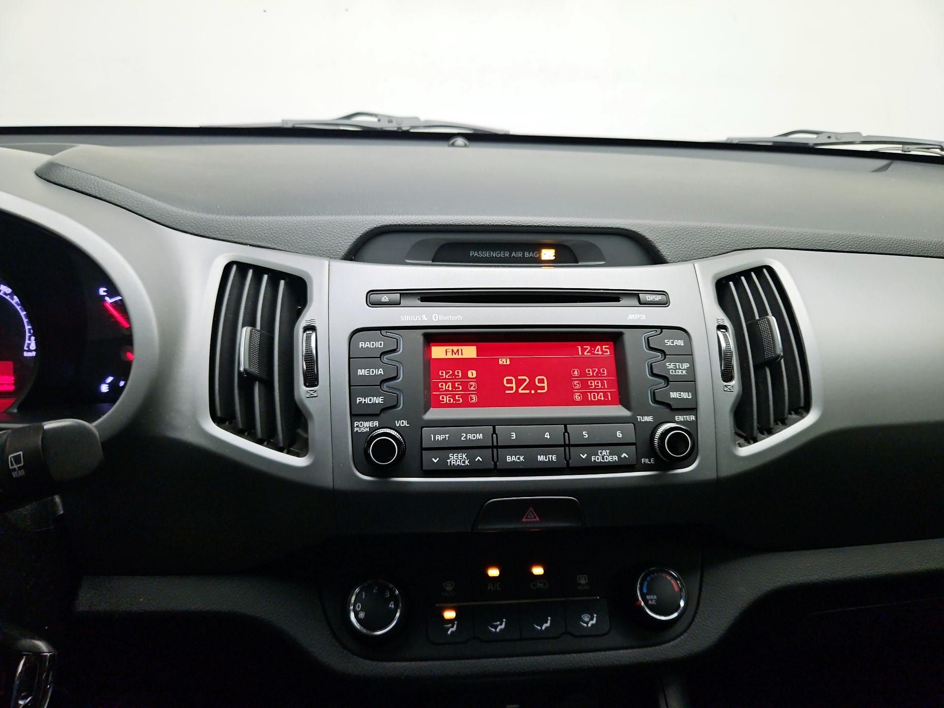 Thumbnail: 2015 Kia Sportage - 13