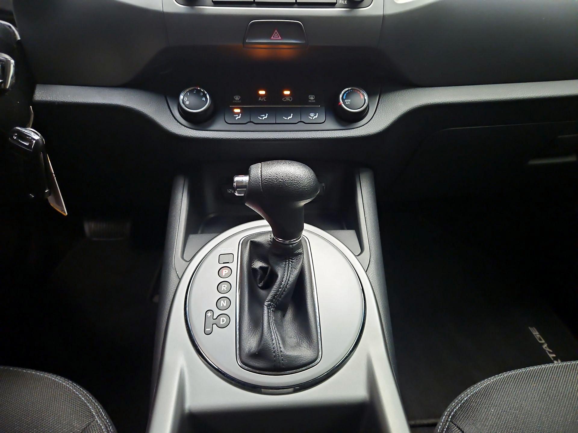 Thumbnail: 2015 Kia Sportage - 15