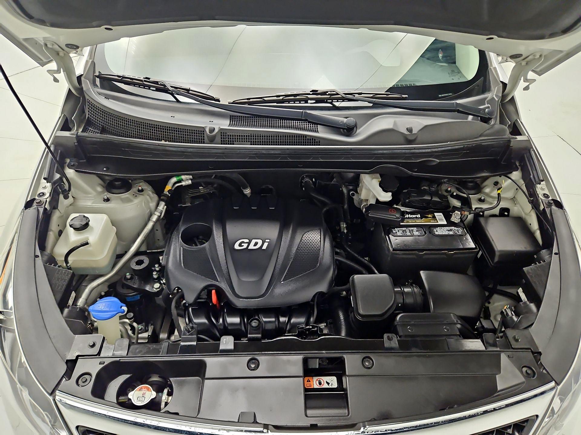 Thumbnail: 2015 Kia Sportage - 18