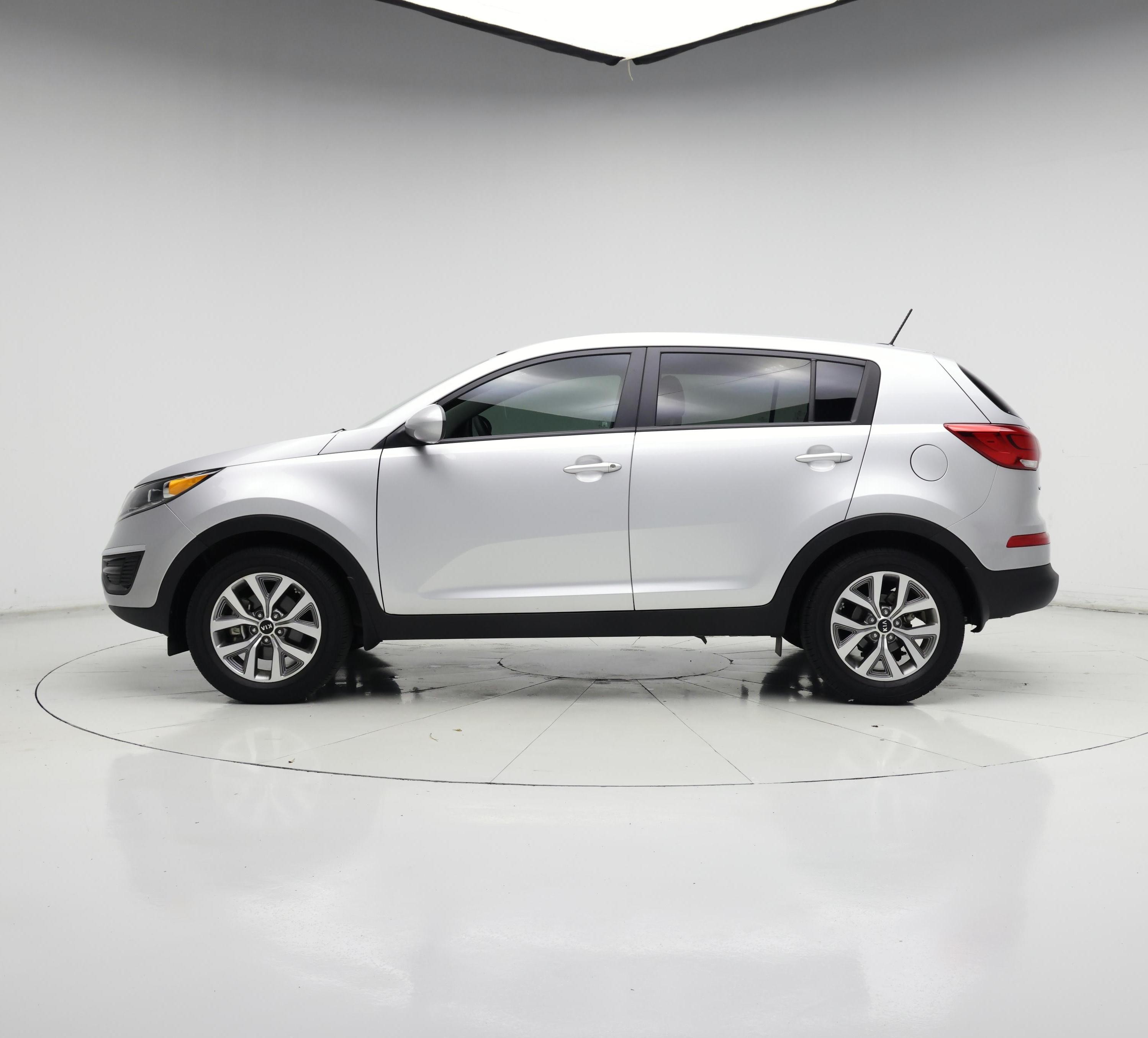 Thumbnail: 2015 Kia Sportage - 3