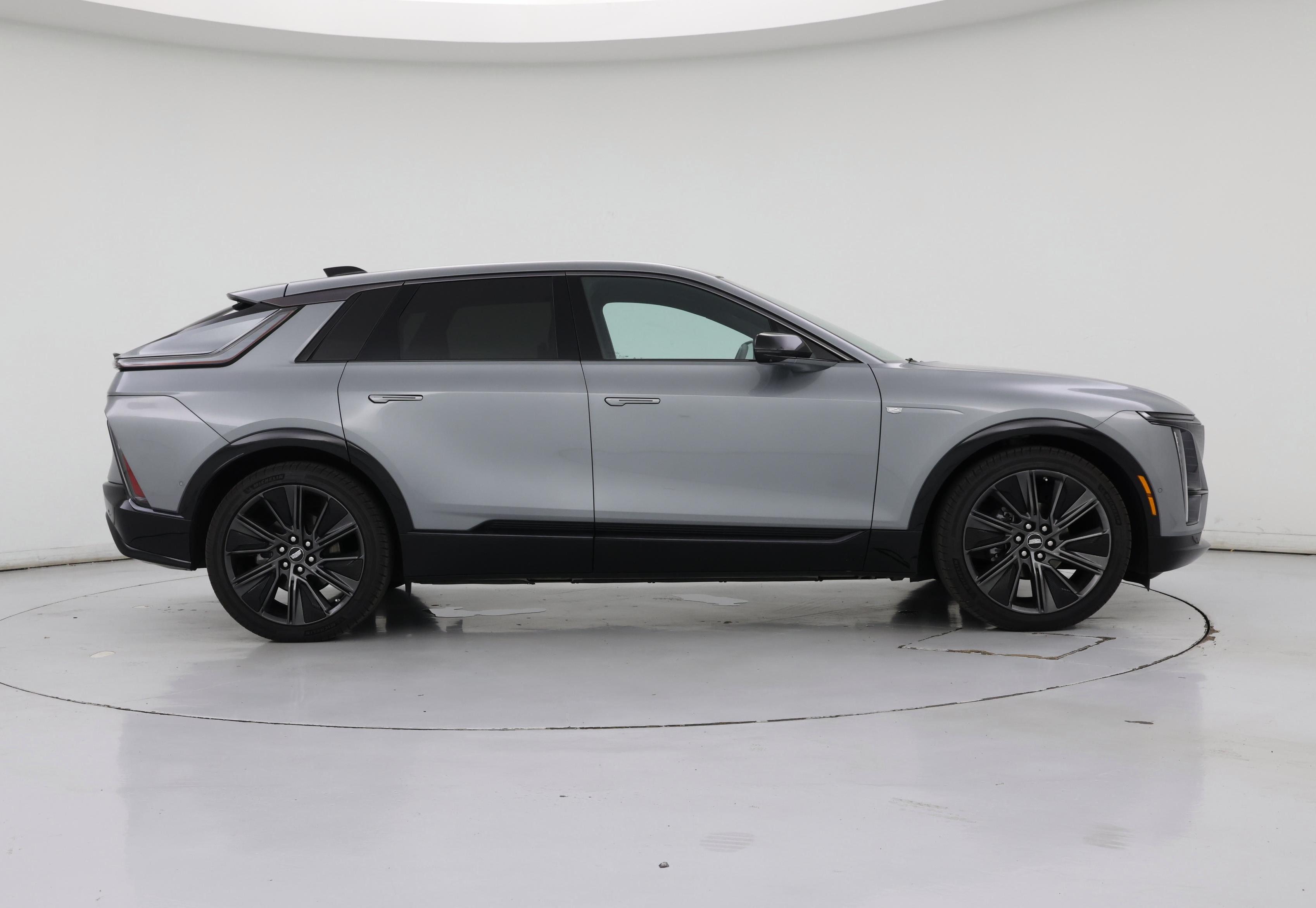 Thumbnail: 2024 Cadillac Lyriq - 7