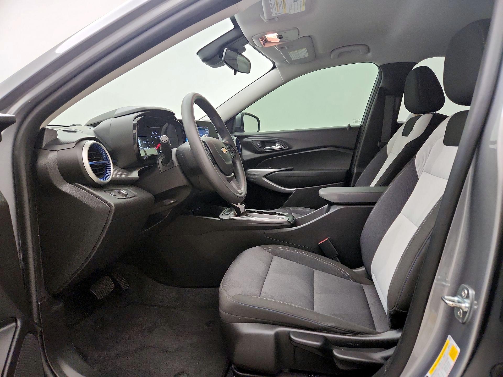 Thumbnail: 2024 Chevrolet Trax - 11
