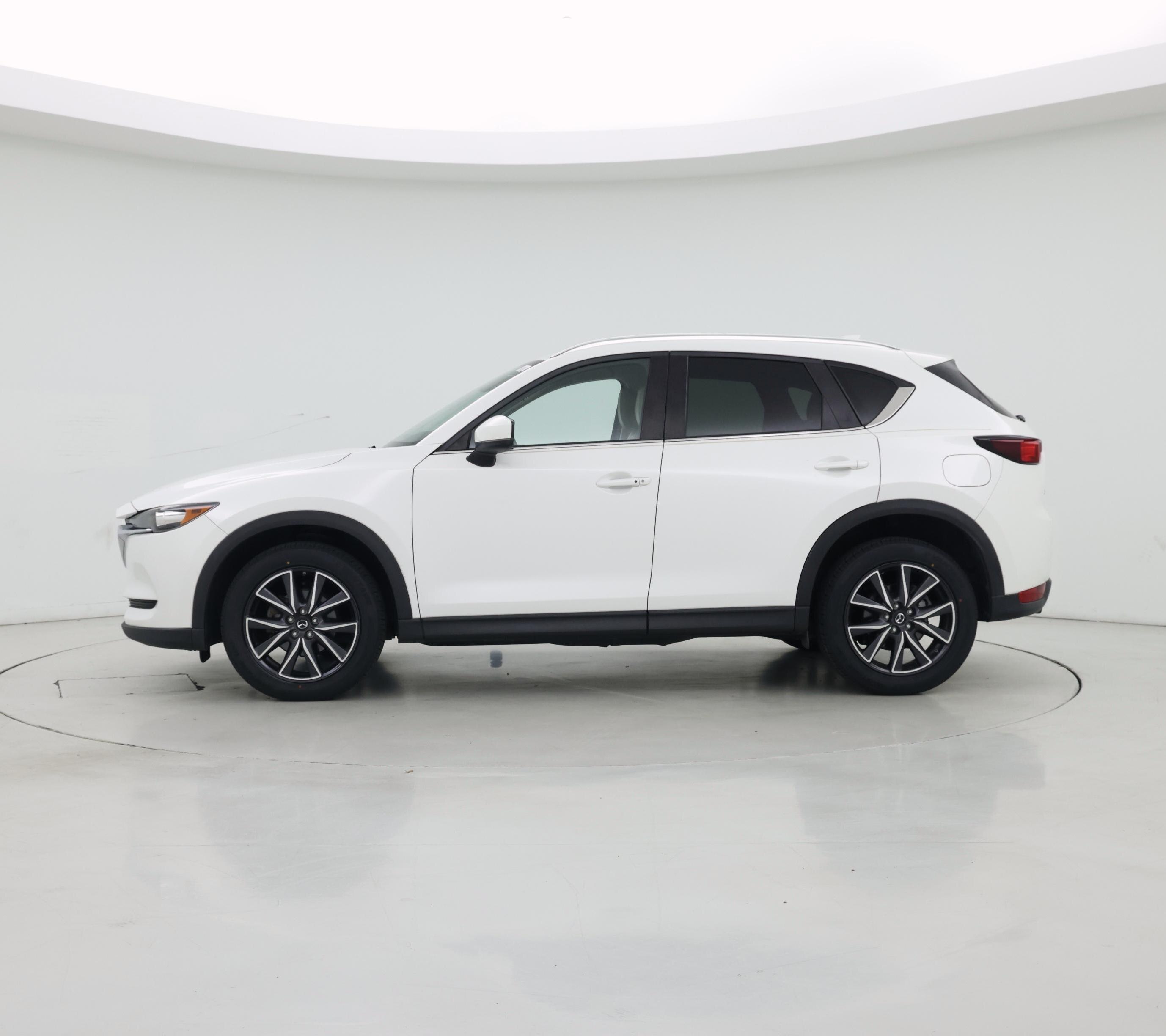 Thumbnail: 2018 Mazda CX-5 - 3