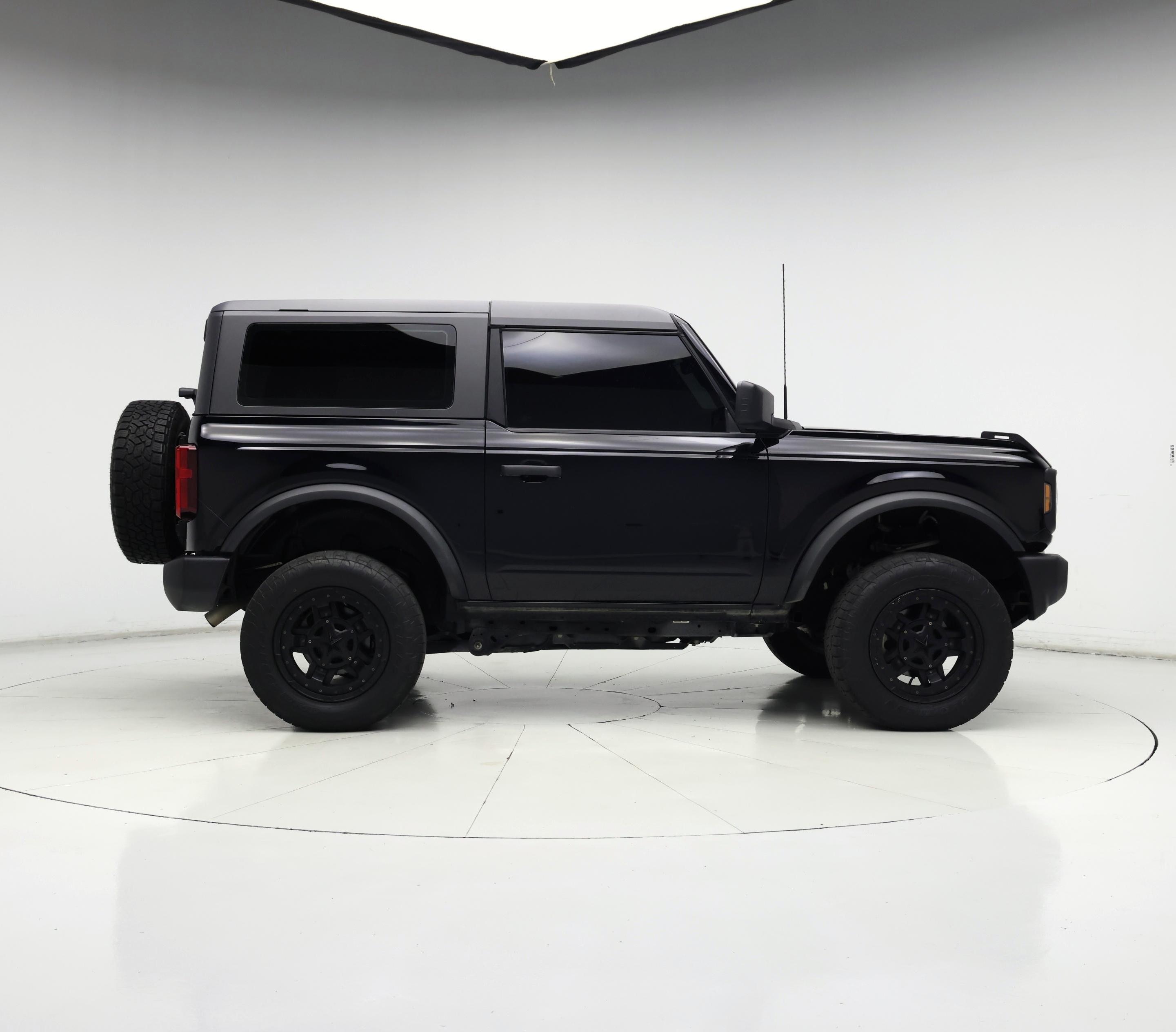 Thumbnail: 2023 Ford Bronco - 7