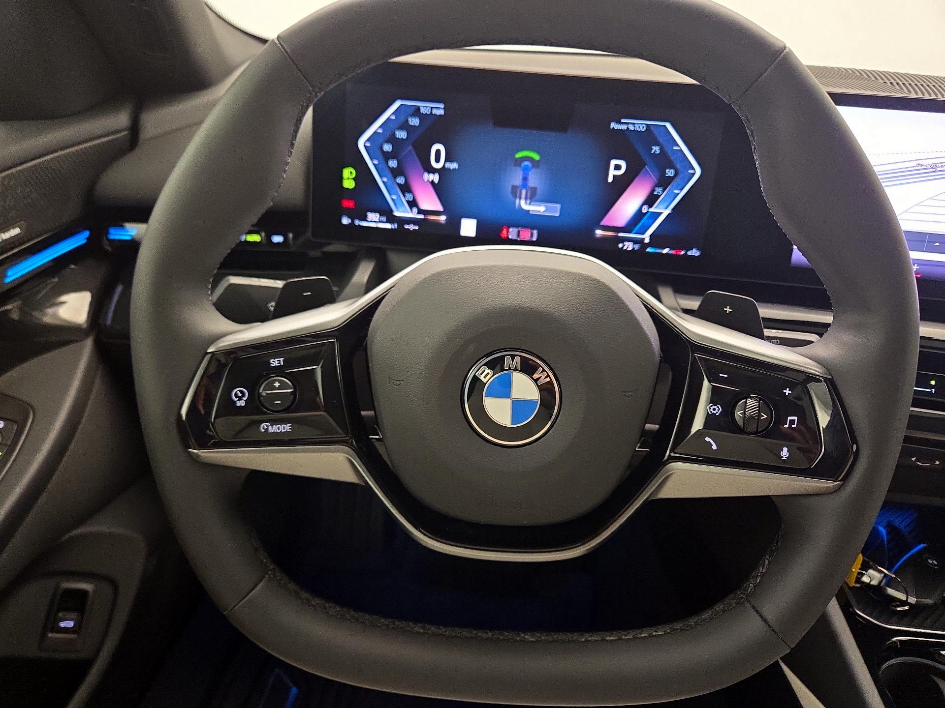 Thumbnail: 2024 BMW 5 Series - 10