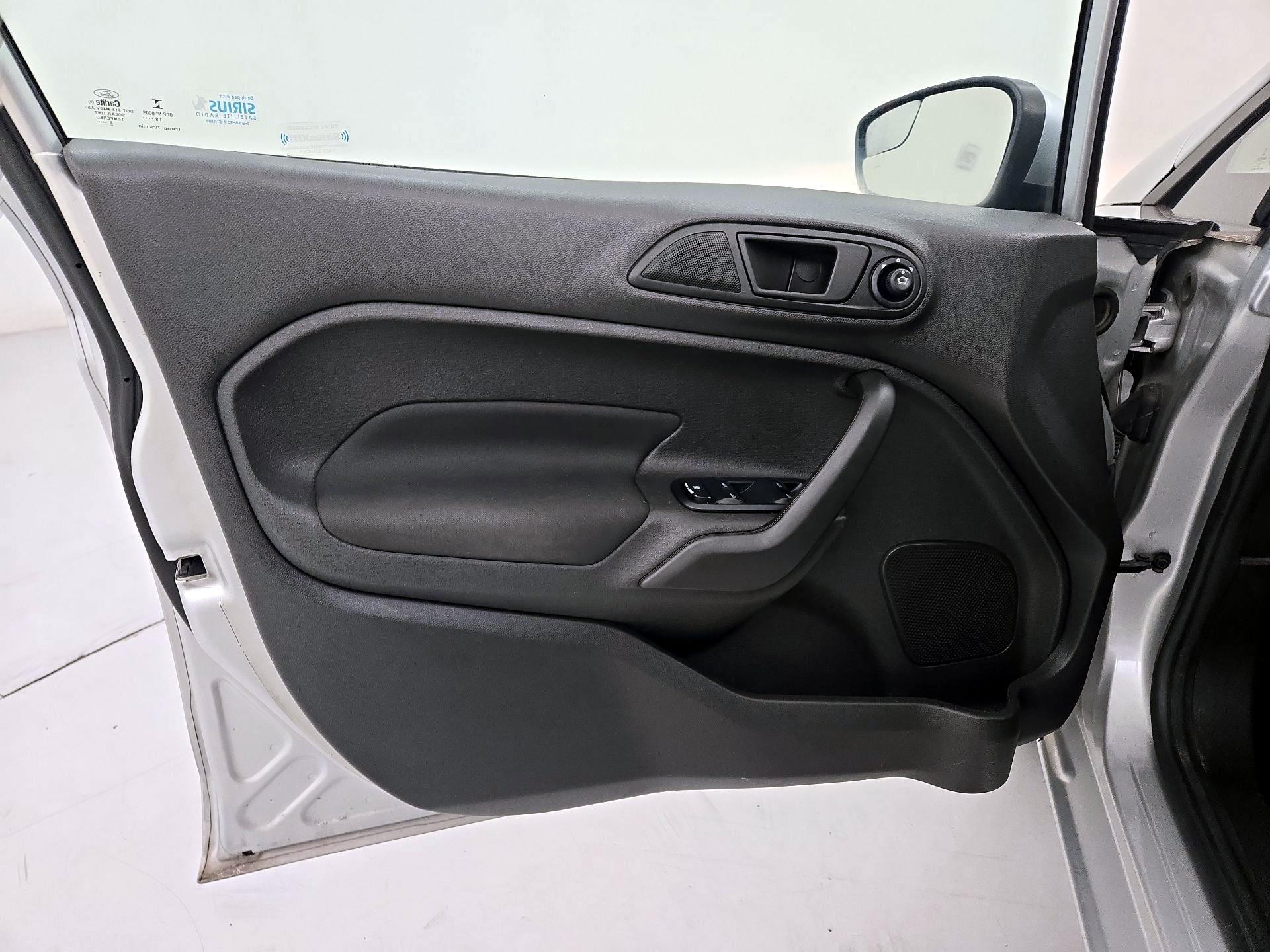 Thumbnail: 2019 Ford Fiesta - 12