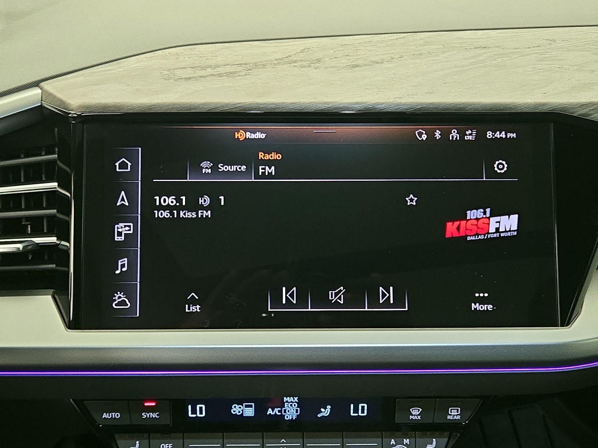 Thumbnail: 2025 Audi Q4 e-tron - 16