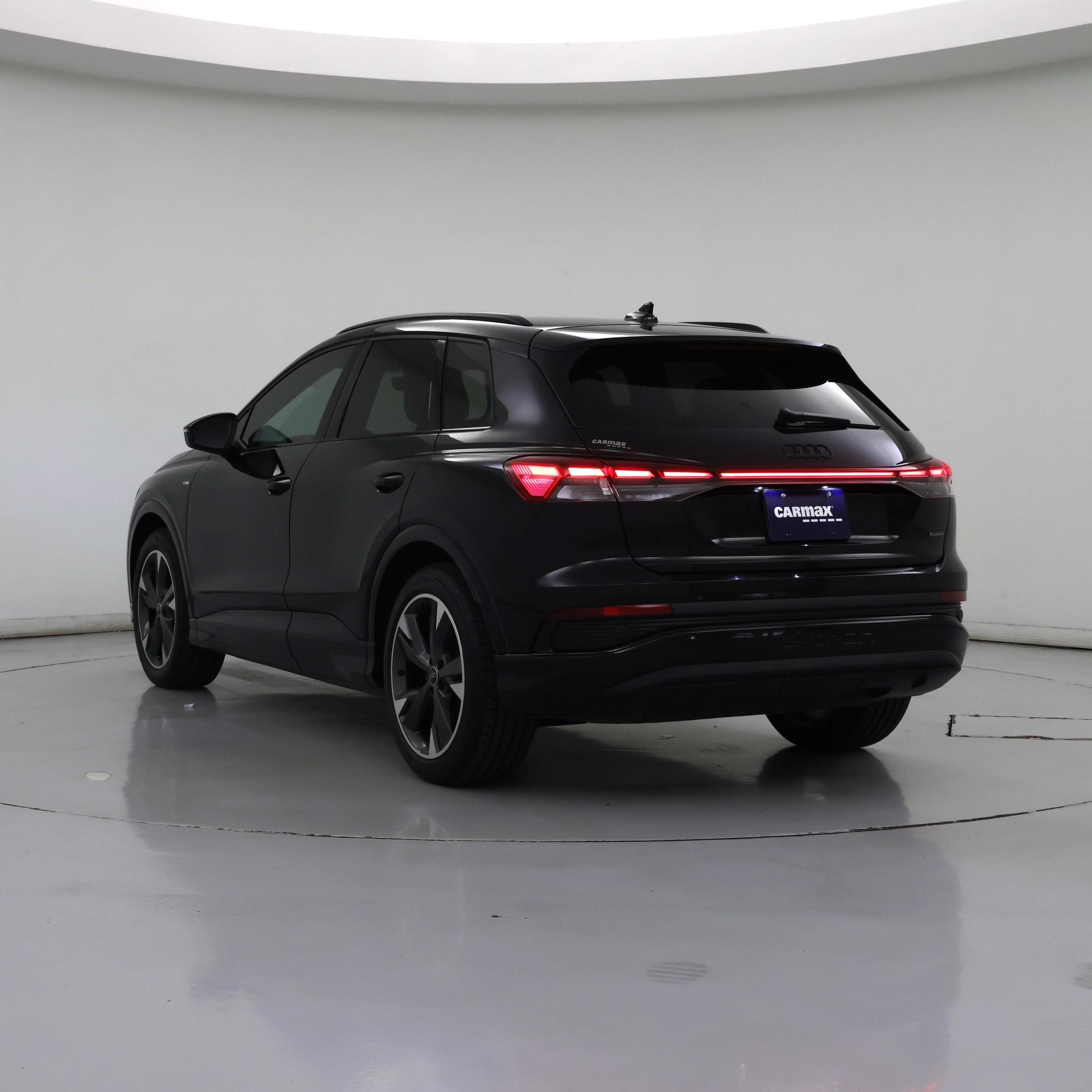 Thumbnail: 2025 Audi Q4 e-tron - 2