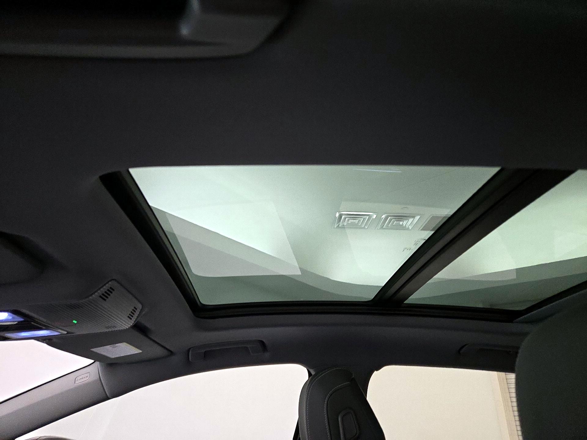 Thumbnail: 2025 Audi Q4 e-tron - 20