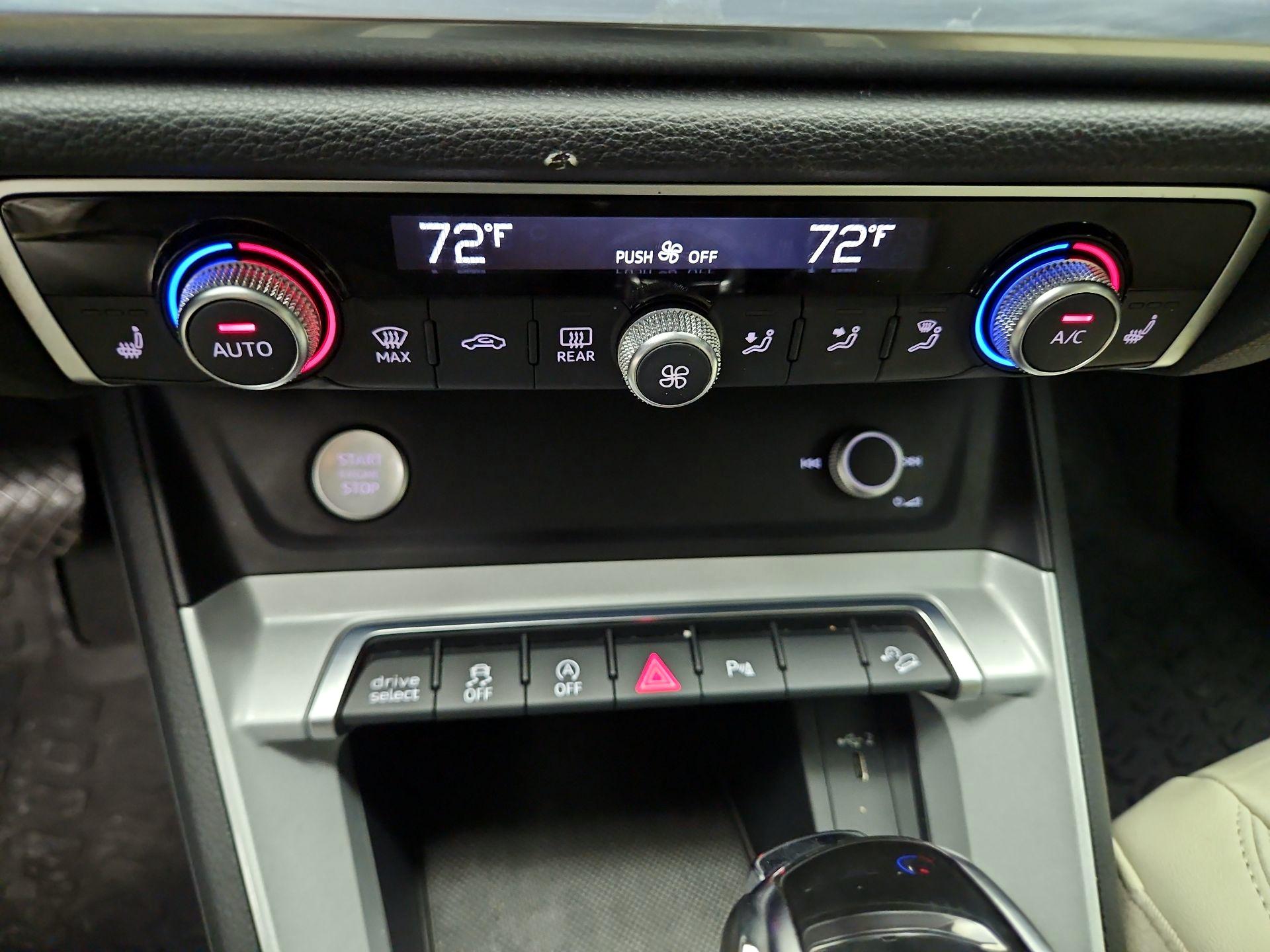 Thumbnail: 2020 Audi Q3 - 16