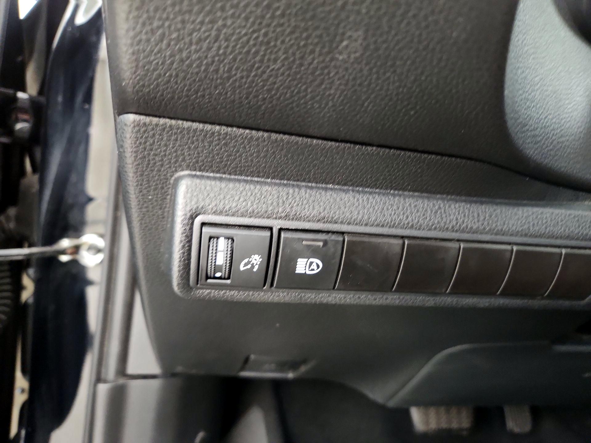 Thumbnail: 2024 Toyota Corolla - 13