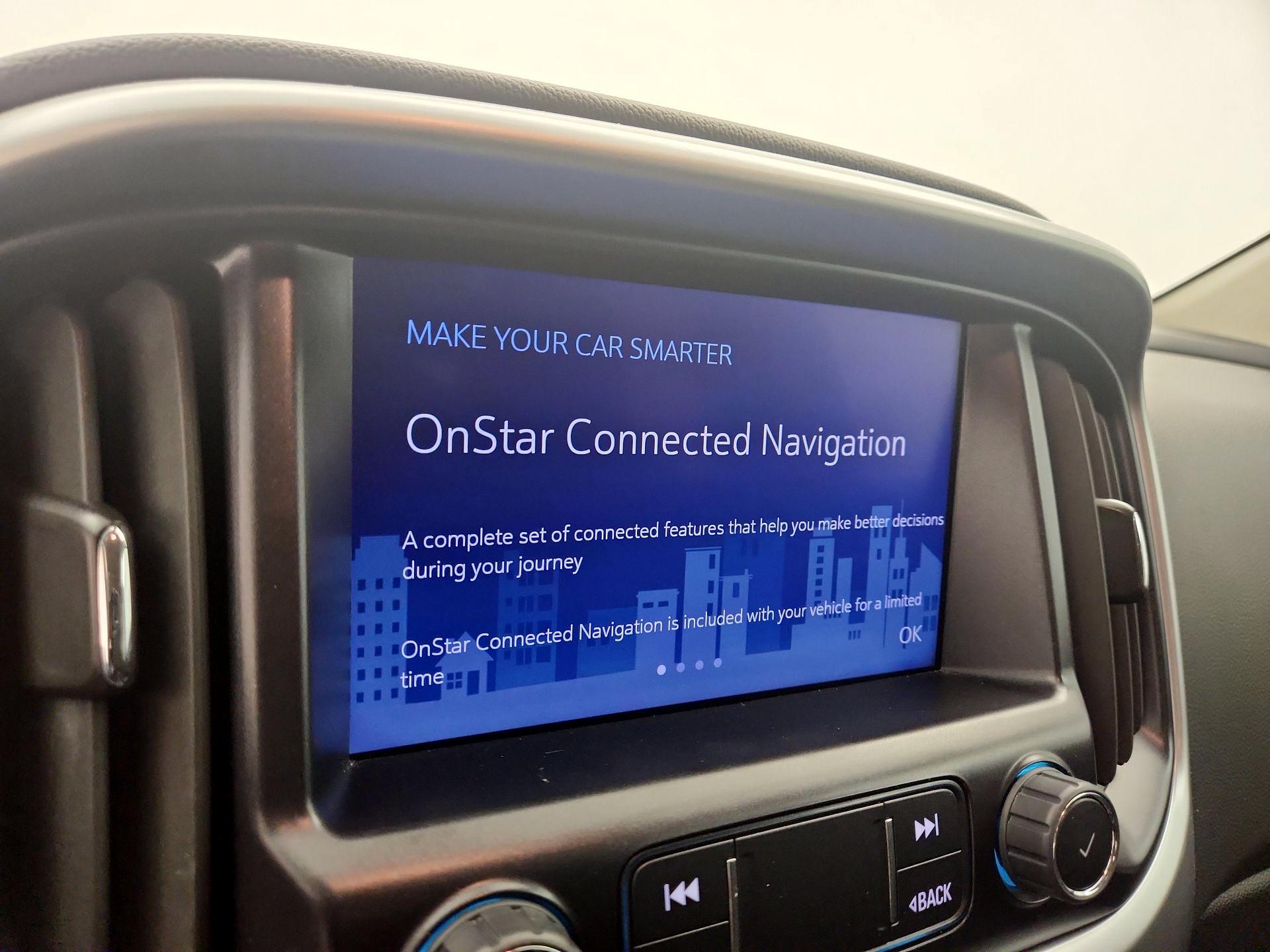 Thumbnail: 2022 Chevrolet Colorado - 14