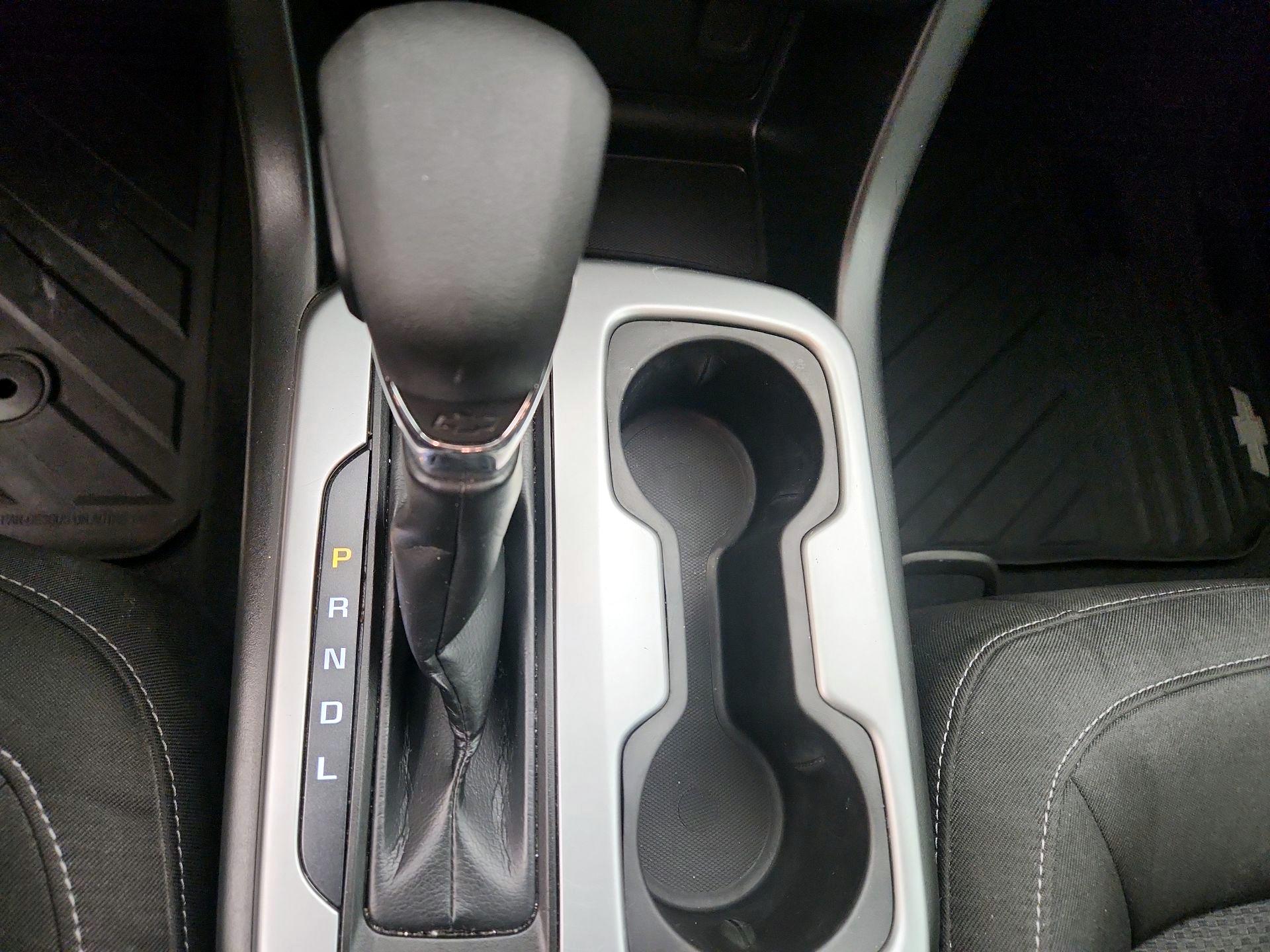 Thumbnail: 2022 Chevrolet Colorado - 18