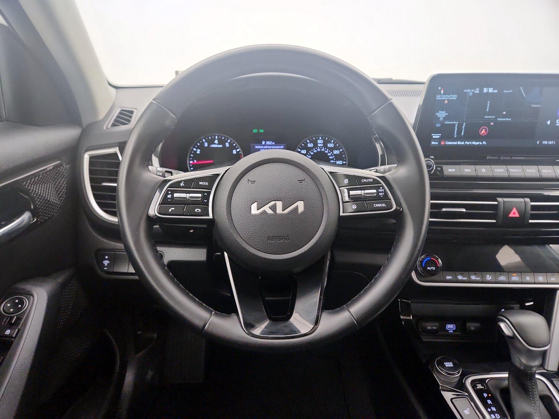 Thumbnail: 2022 Kia Seltos - 10