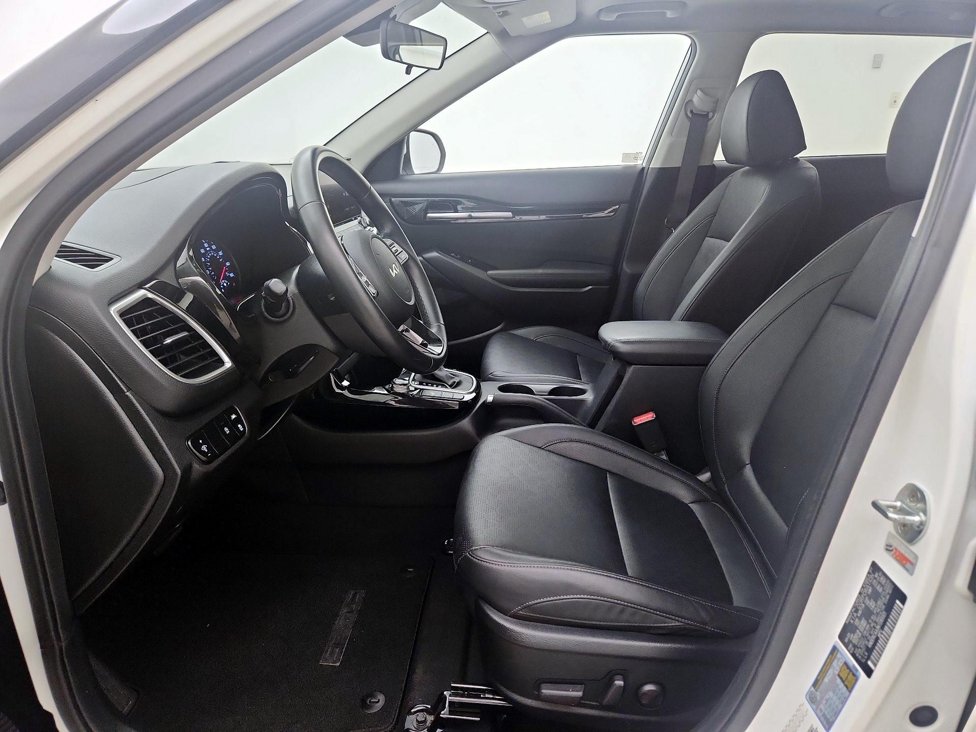 Thumbnail: 2022 Kia Seltos - 11