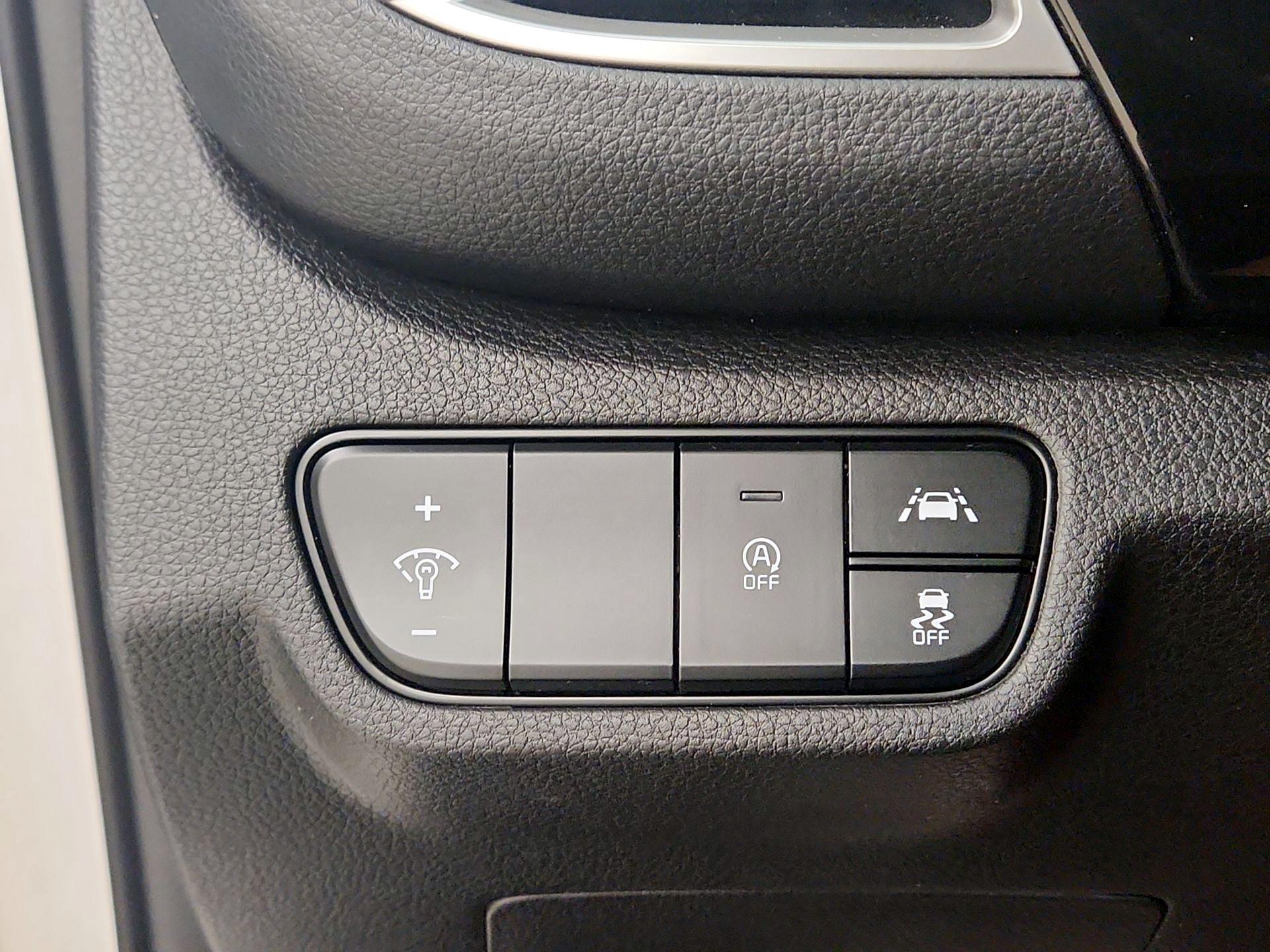 Thumbnail: 2022 Kia Seltos - 13