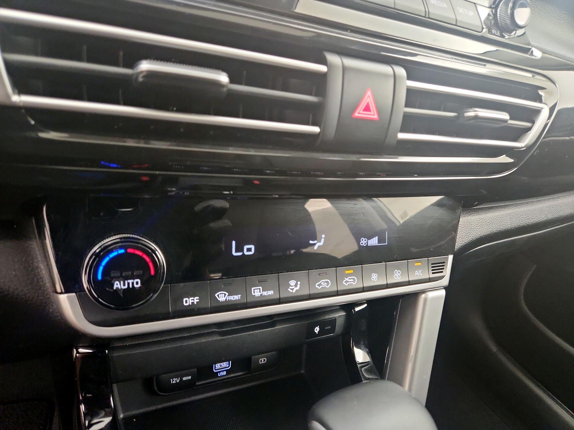 Thumbnail: 2022 Kia Seltos - 17