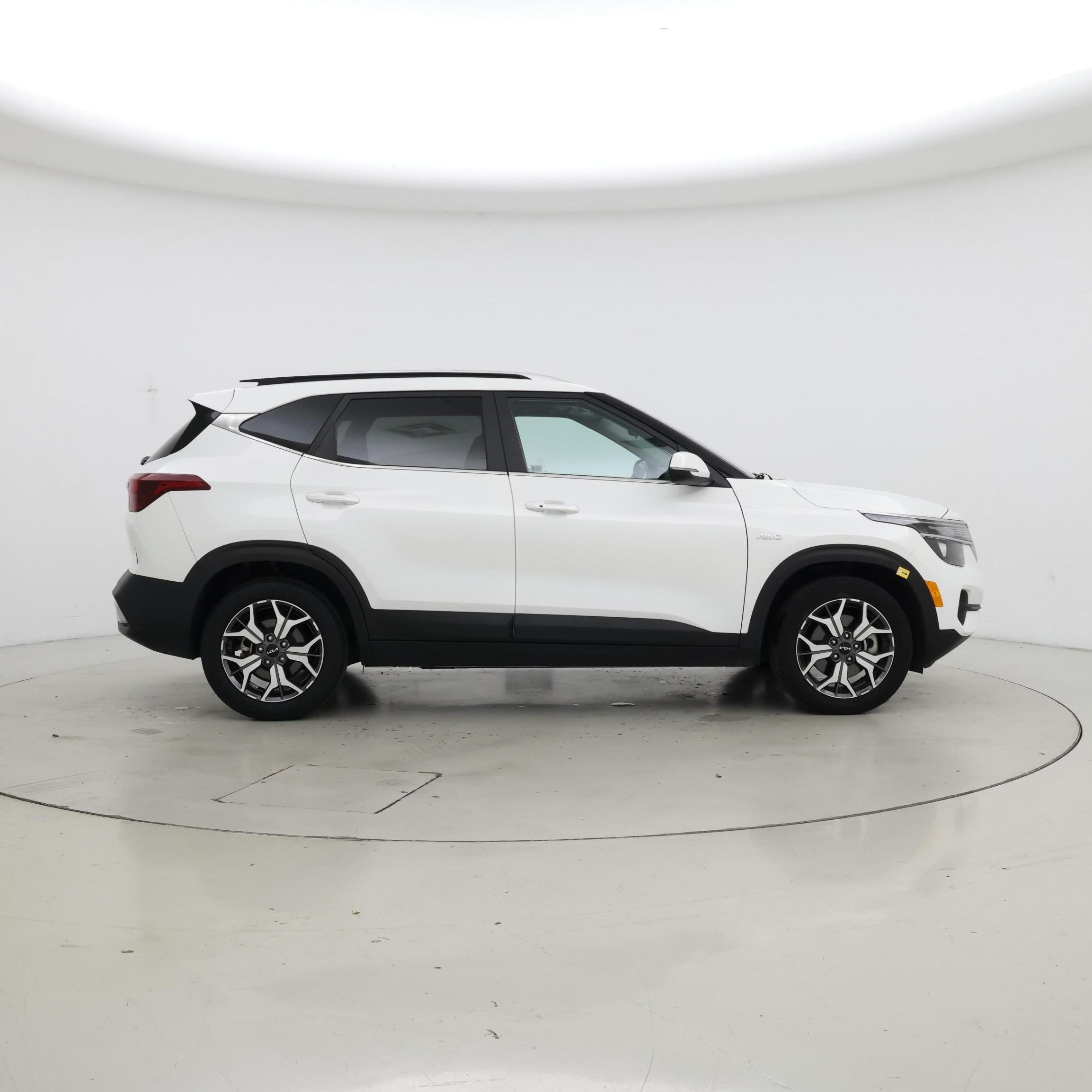 Thumbnail: 2022 Kia Seltos - 7