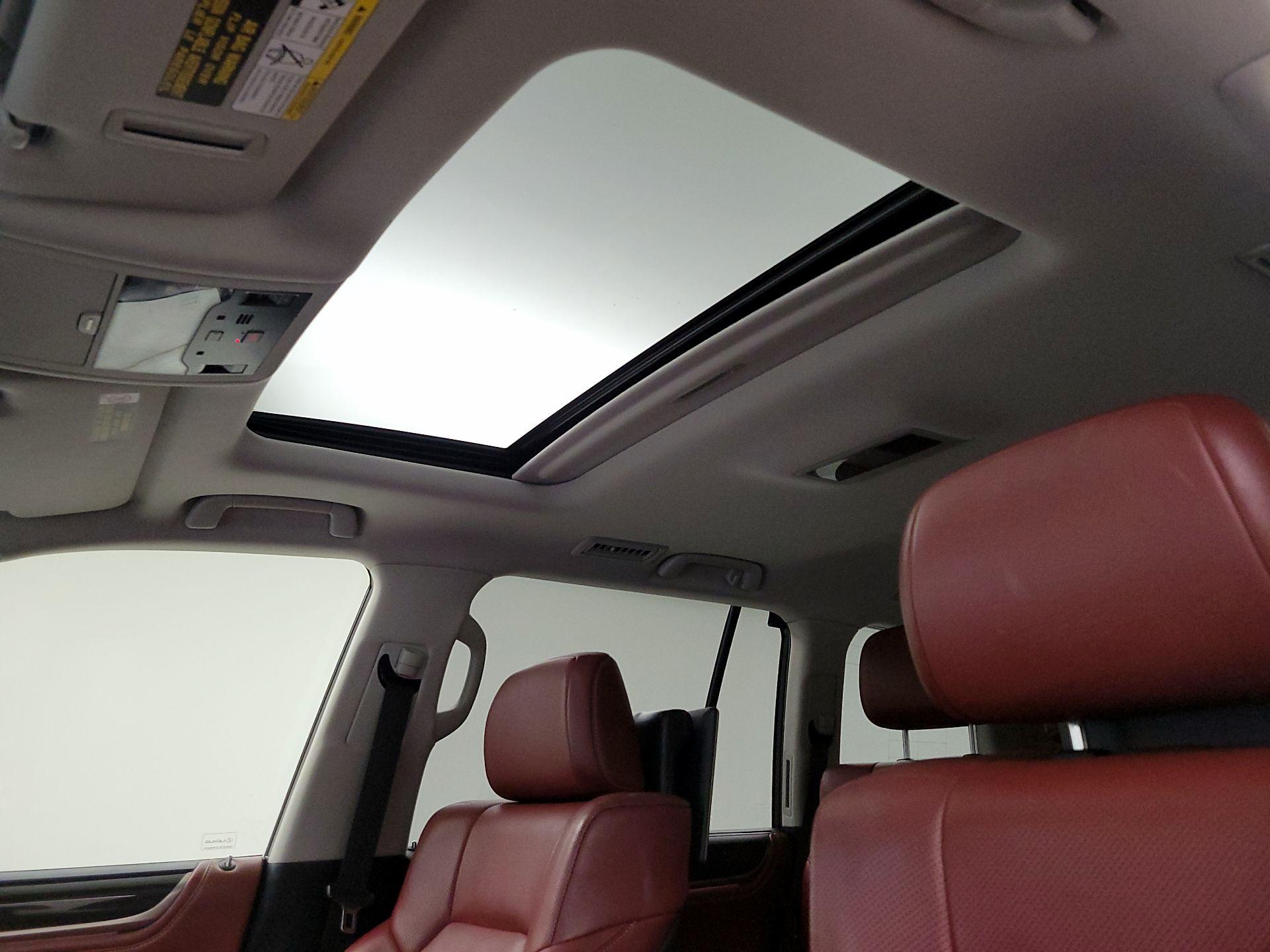 Thumbnail: 2017 Lexus LX - 20